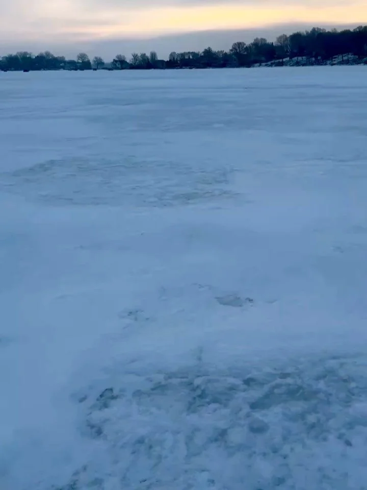 28&deg; to 82&deg; 
Ice to sand
Grays to pastels
Constantly amazed at the beauty and joy you can find by slowing down, taking deep breaths of salty air and sharing miles of beach with a few other lucky souls.

#curatingjoy #intentionaltravel #LuxuryT