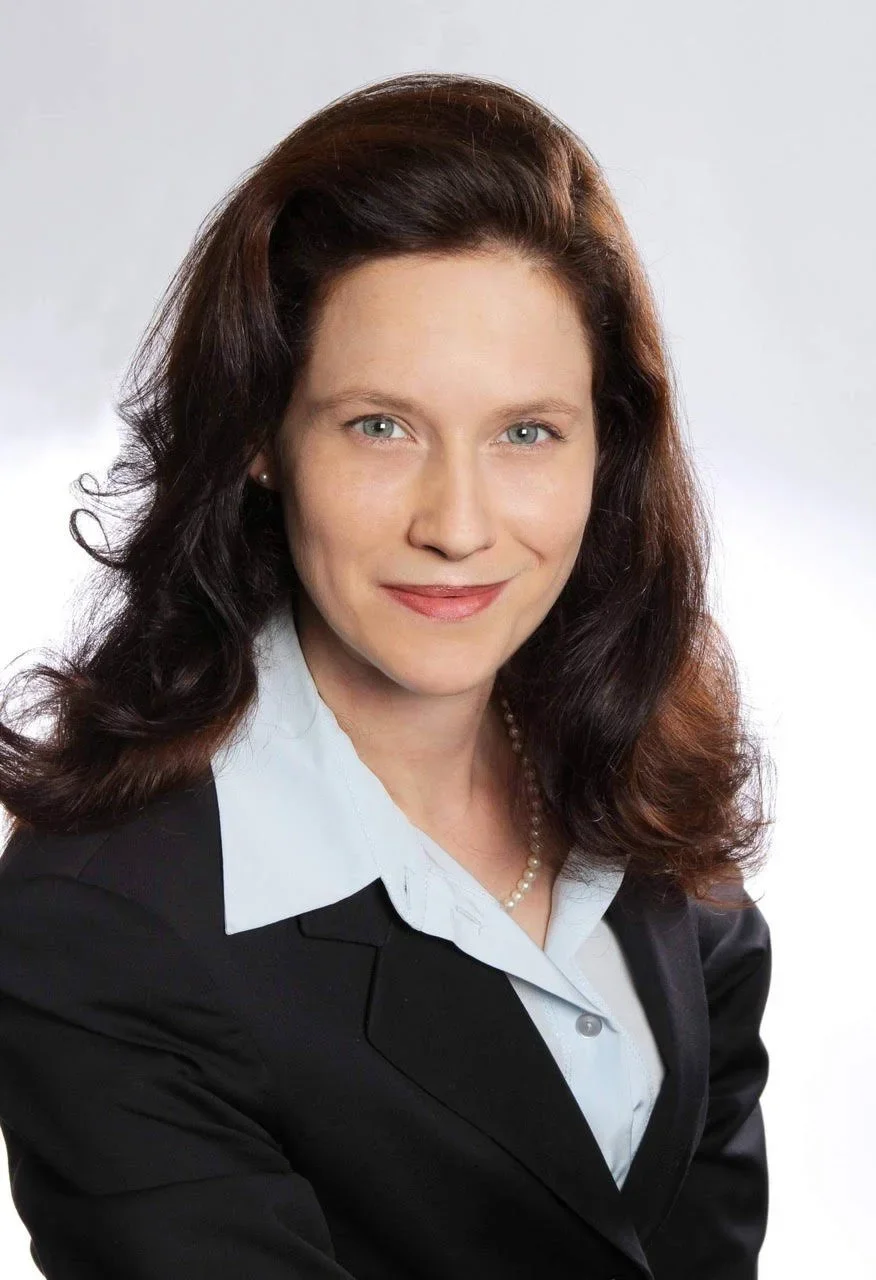 Episode 09: Stephanie Oestreich 