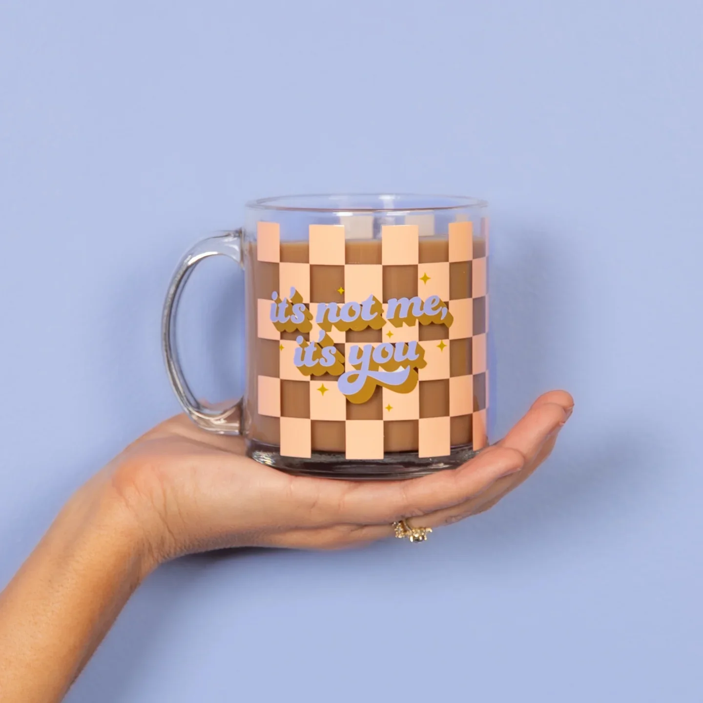 6851-3056__ItsNotMeItsYouClearGlassMug_Lifestyle_Model_July2023_OG_1_edited.webp