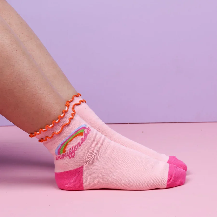2.25.26-socks_pics-4424_2a2103e2-9f1c-4e5c-ba51-bf60e41eb54a.webp