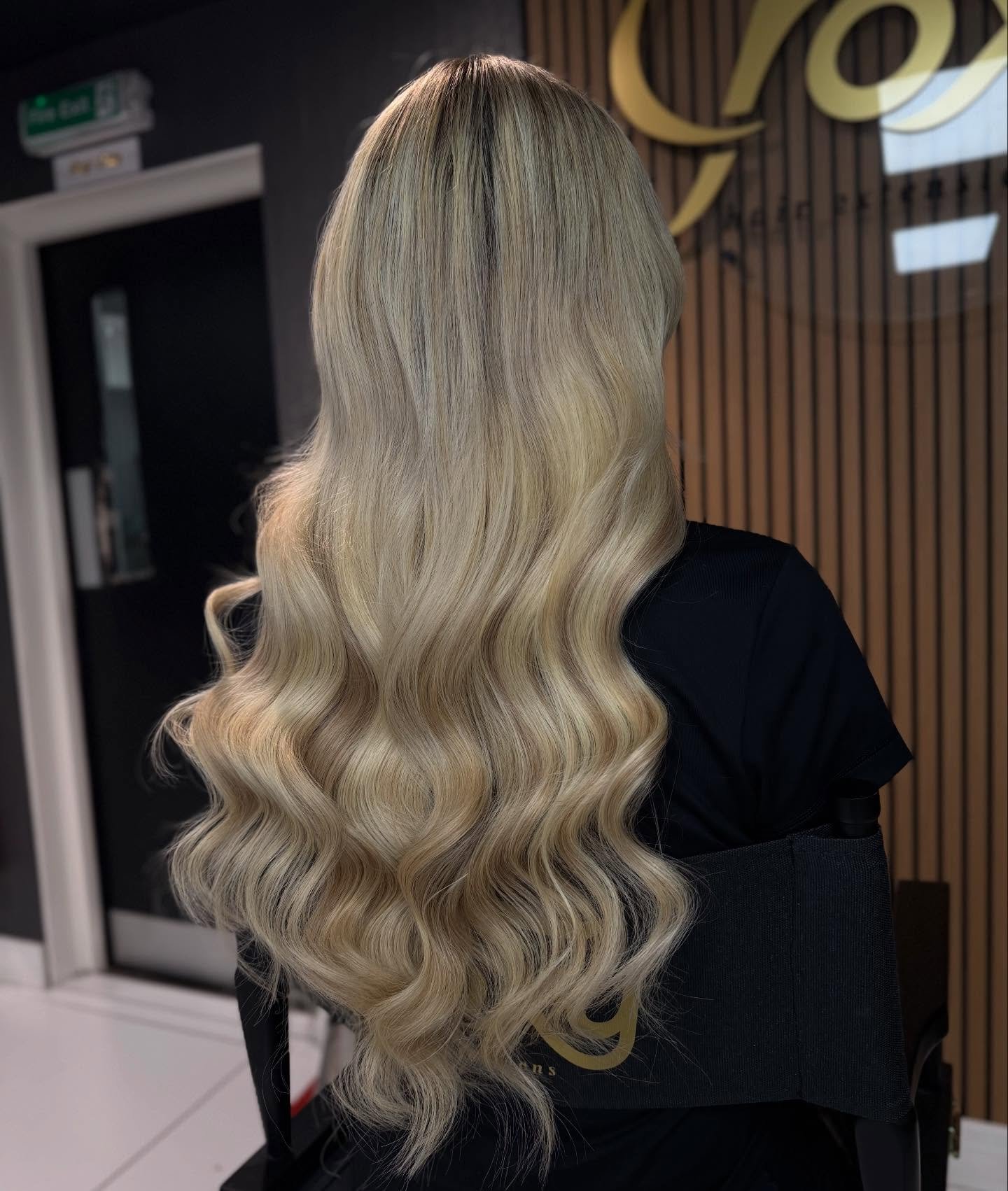 Seamless clip in application by Sophie C🤎

Clip in fittings starting at &pound;20✨