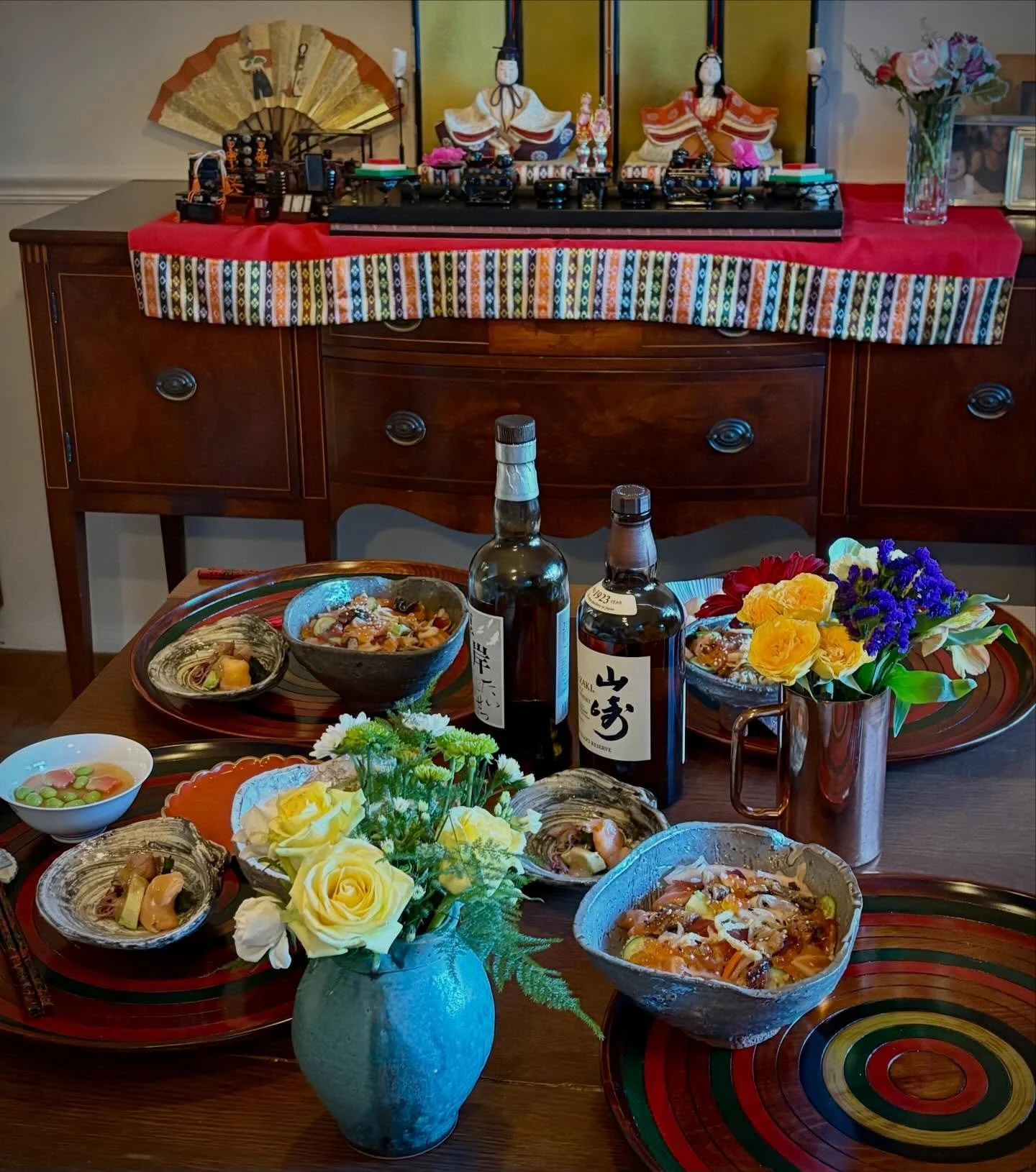 Hinamatsuri 🎎🌸
On March 3, our chef prepared this special dish to celebrate Hinamatsuri .
This was created for the occasion and is not a regular menu item, but we wanted to share this beautiful tradition with you.
#Hinamatsuri #JapaneseCulture #Che