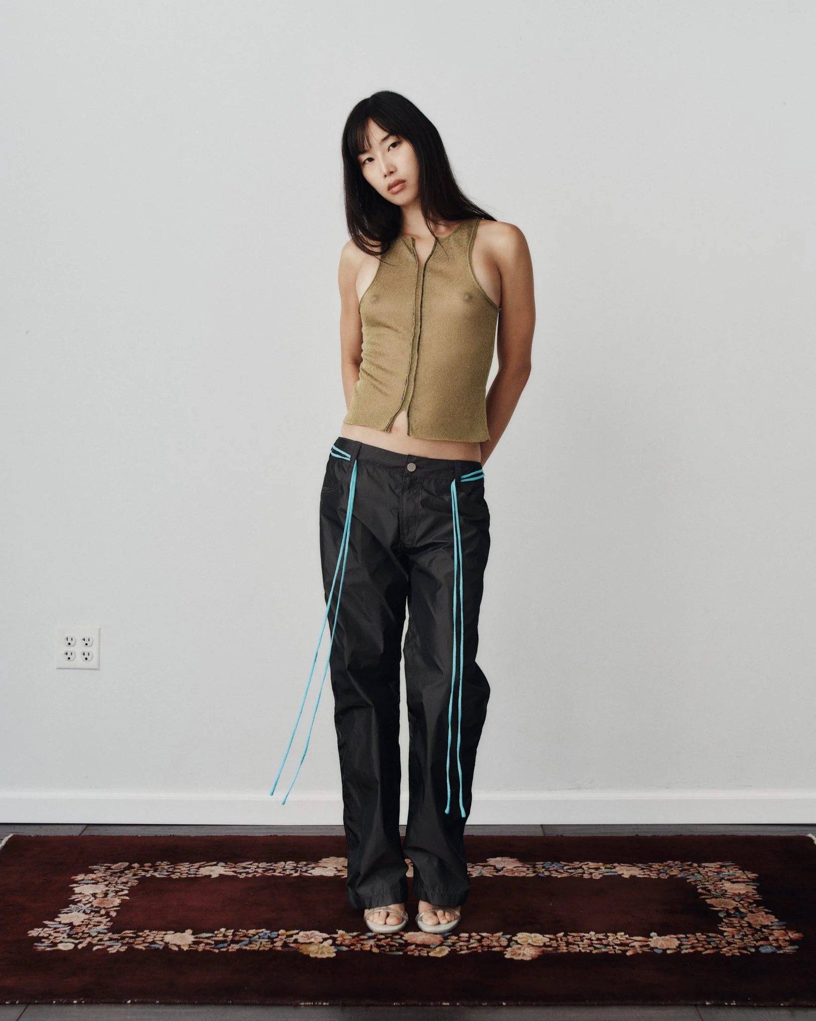 260927_InterludeLookbook_06_132-v1.jpg