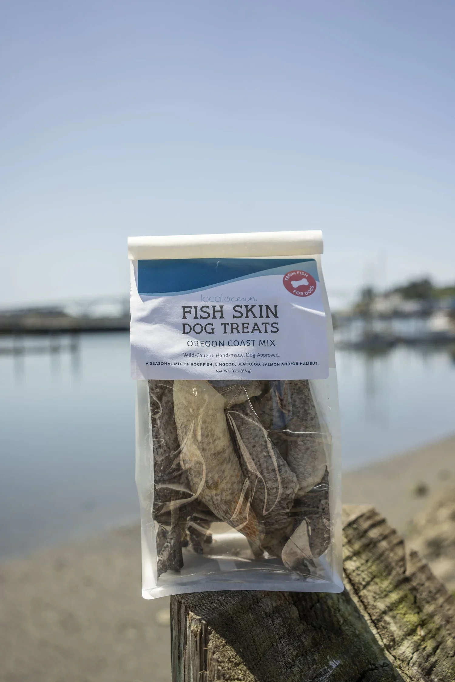 Local+Ocean+Seafoods+100%+Fish+Dog+Treats+photo+by+Rachelle+Hacmac+@littlezestypdx+031.webp