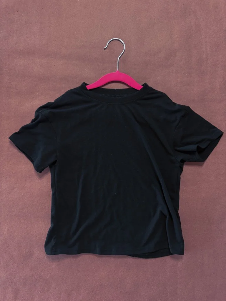 Black Tee 3-4T