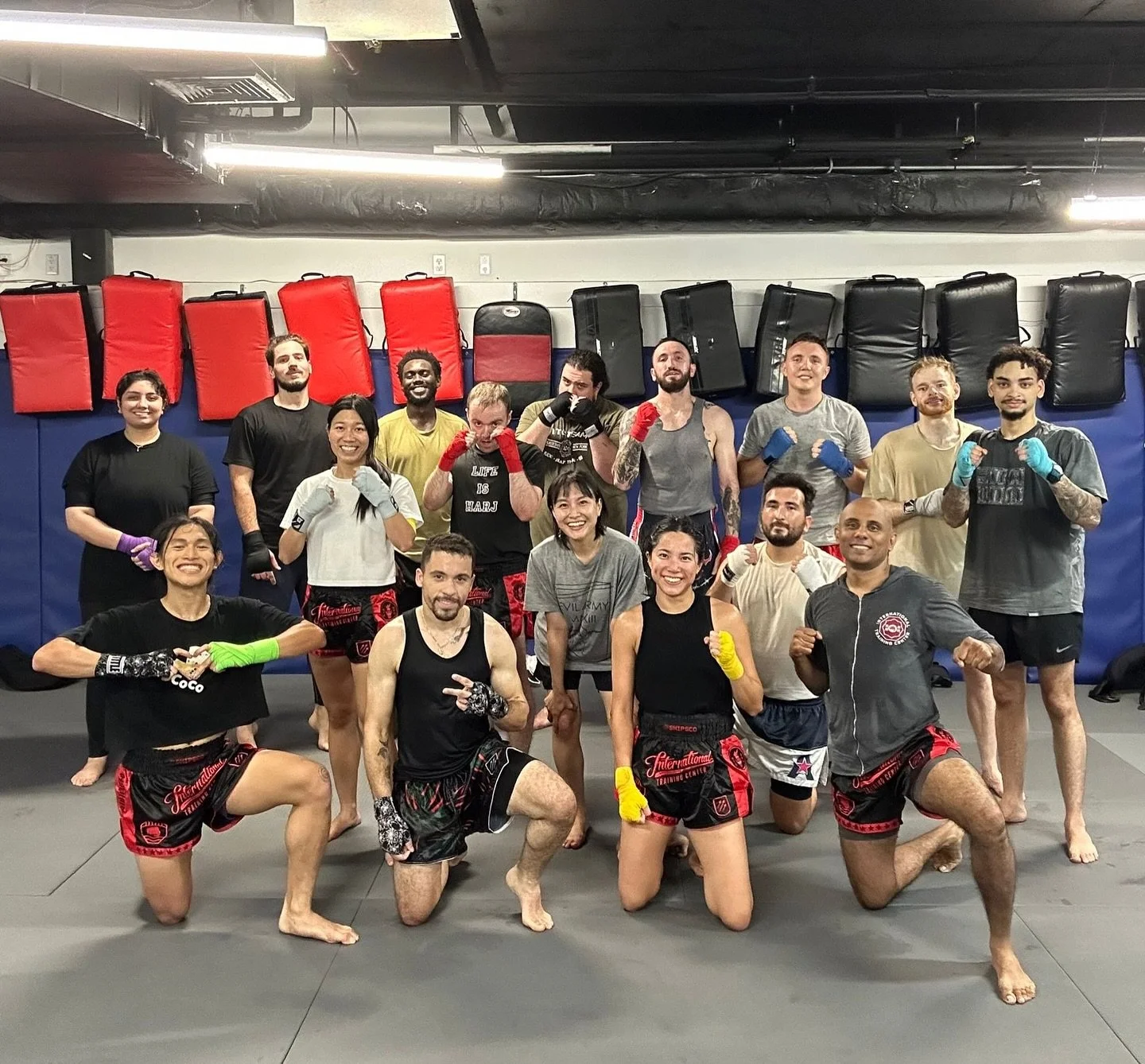 Bunch of killers in our Monday Muay Thai class tonight 🥊🥊 rocking our brand new ITC shorts by @shipsco 

#itcnewyork #muaythai #judo #mma #muaythailife #kickboxing #boxing #fitness #martialarts #fighter #gym #thaiboxing #workout #boxer #muaythaitra