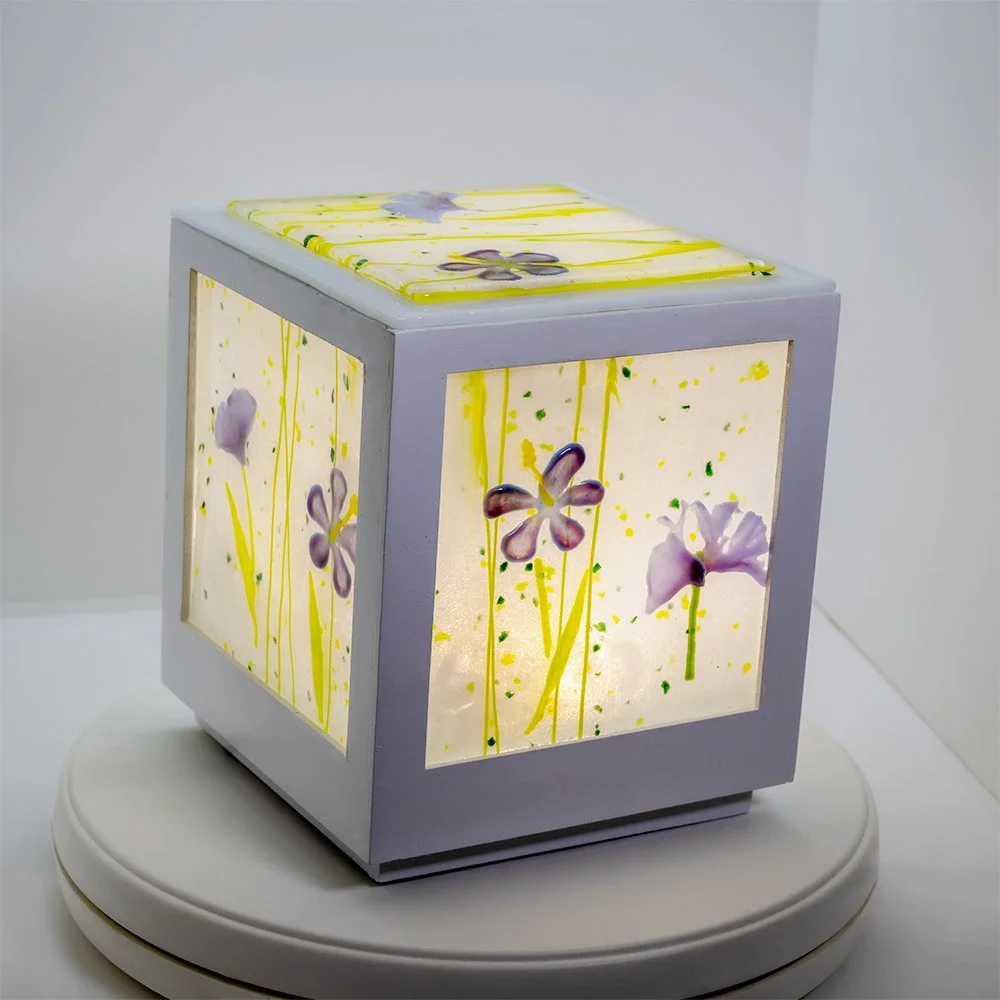 lightbox 1a.jpg
