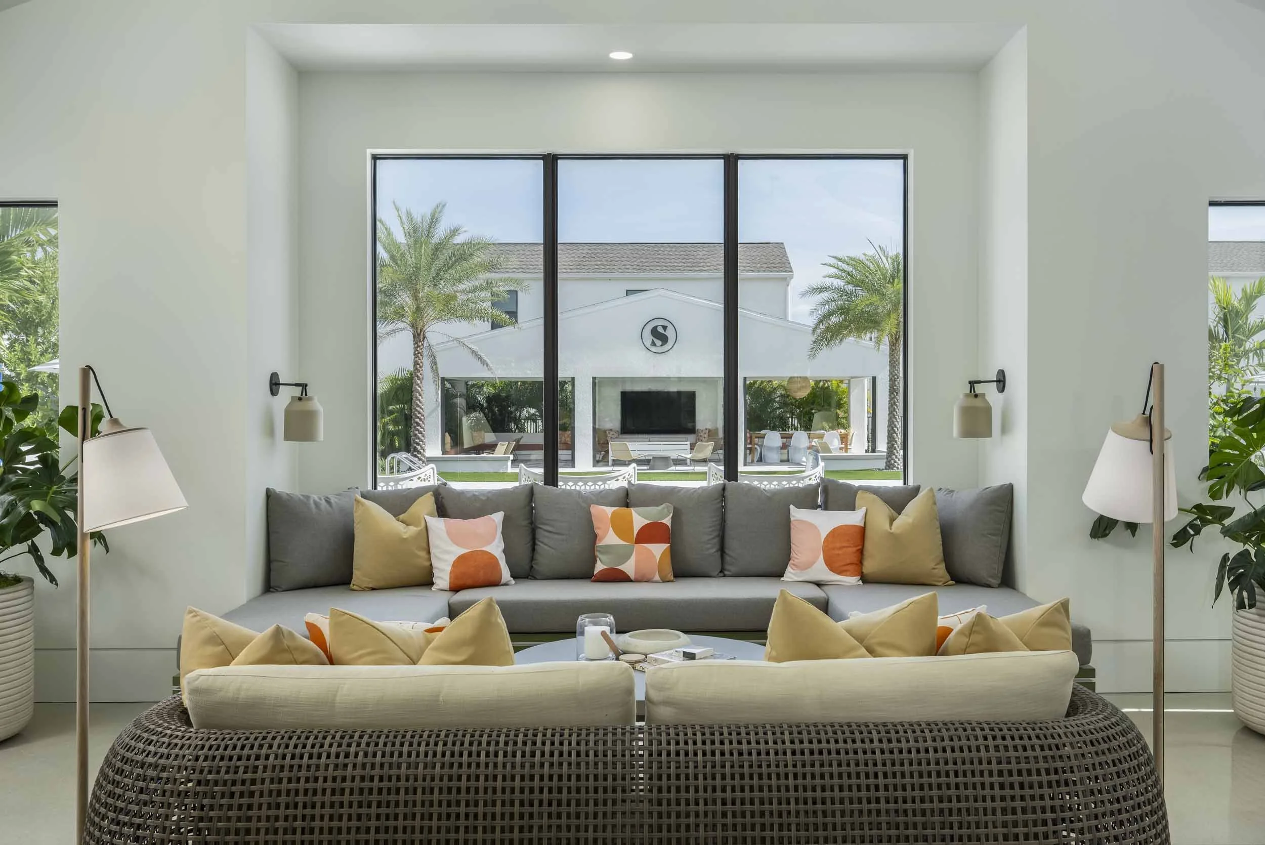 Swell by Soltura | Homes for rent in Bonita Springs, FL | Clubhouse and Resident Lounge