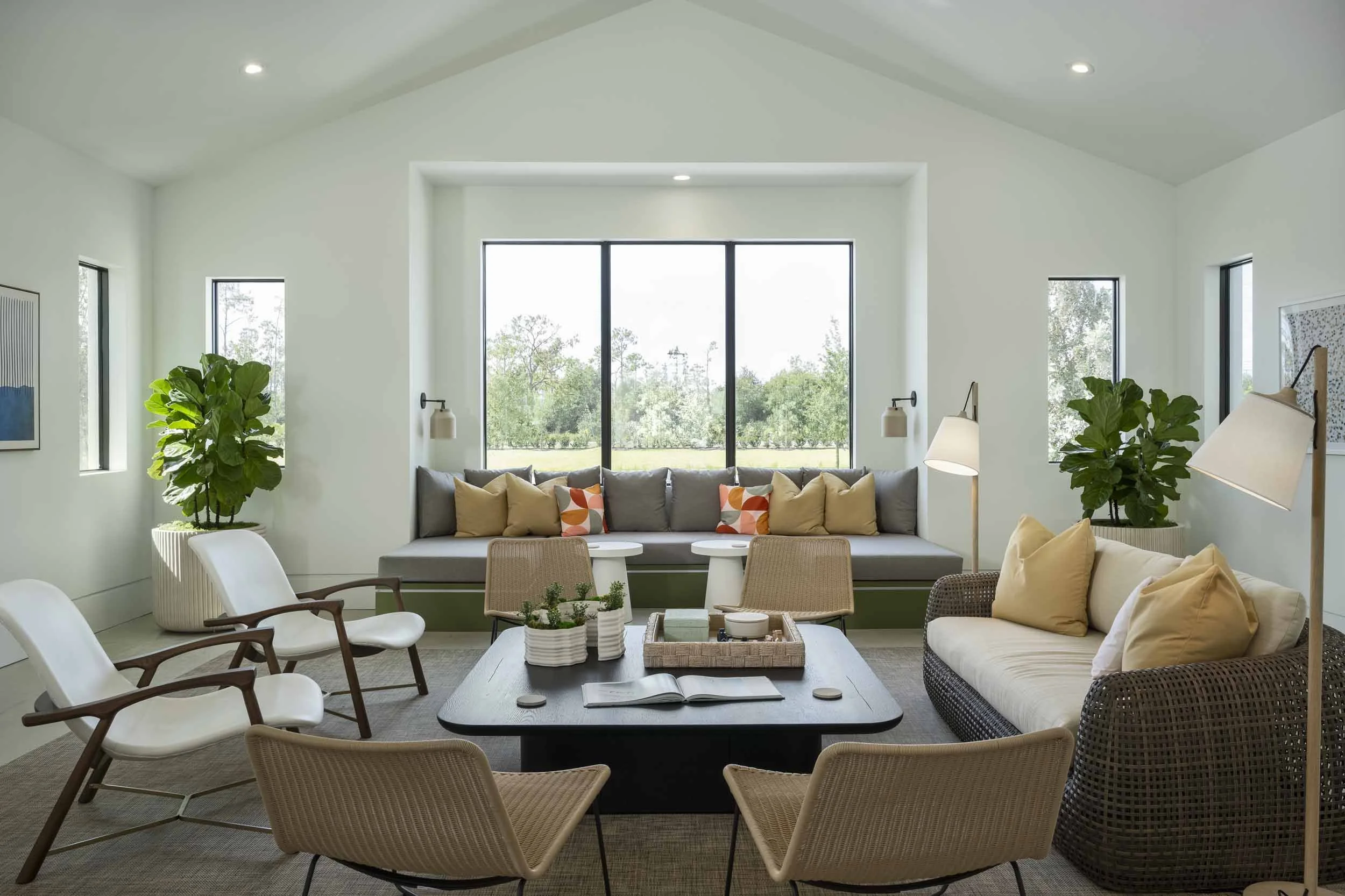 Swell by Soltura | Homes for rent in Bonita Springs, FL | Clubhouse and Resident Lounge