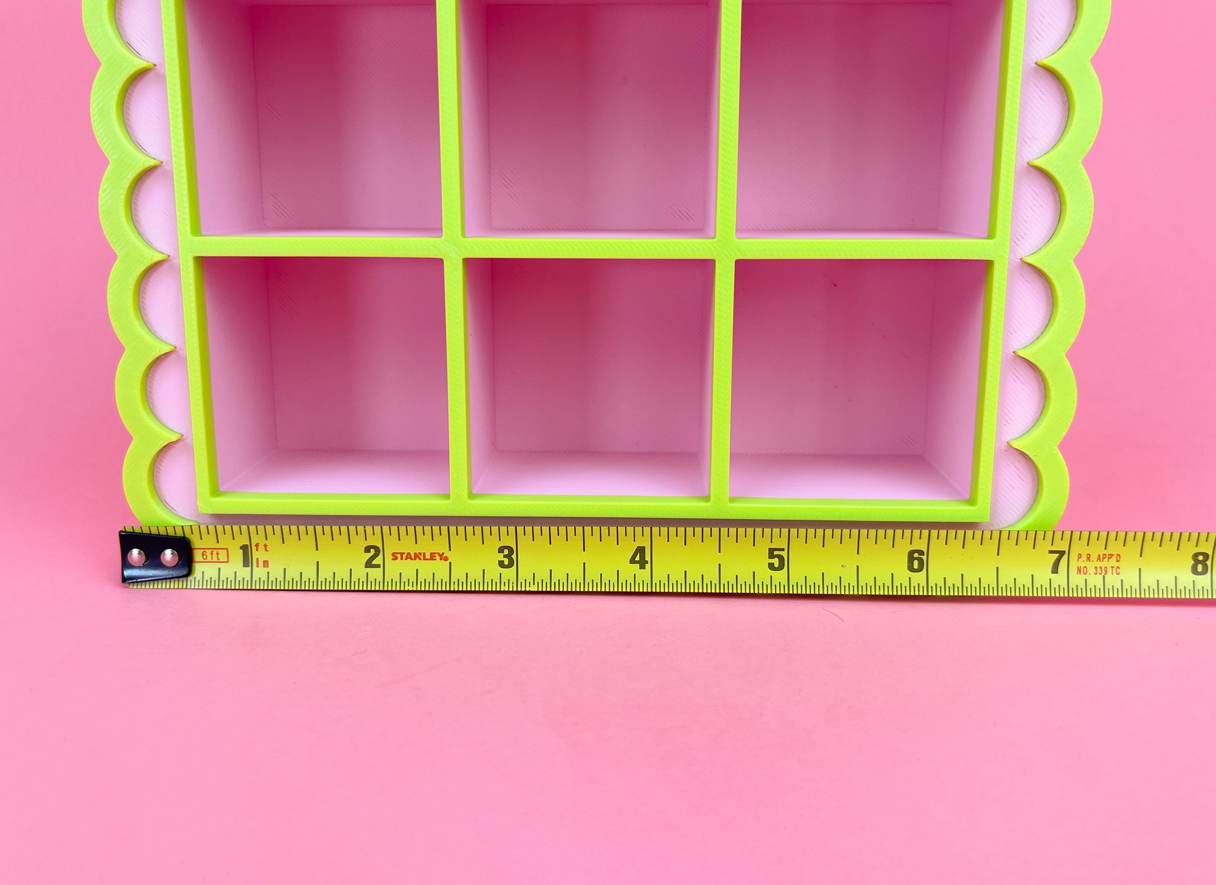 pinkgreenshelves_0013_IMG_3059.jpg