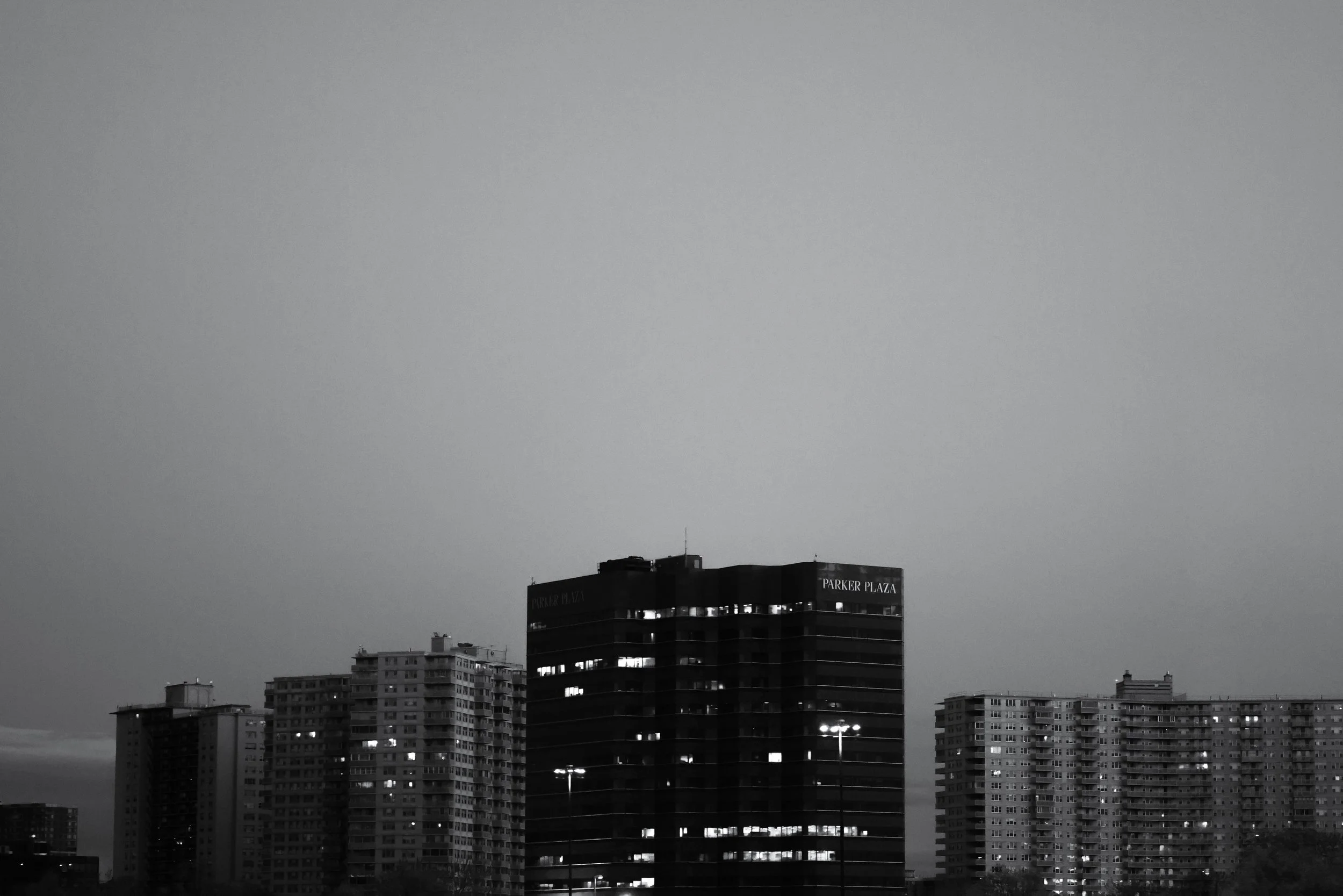 building (b&w)14.jpg