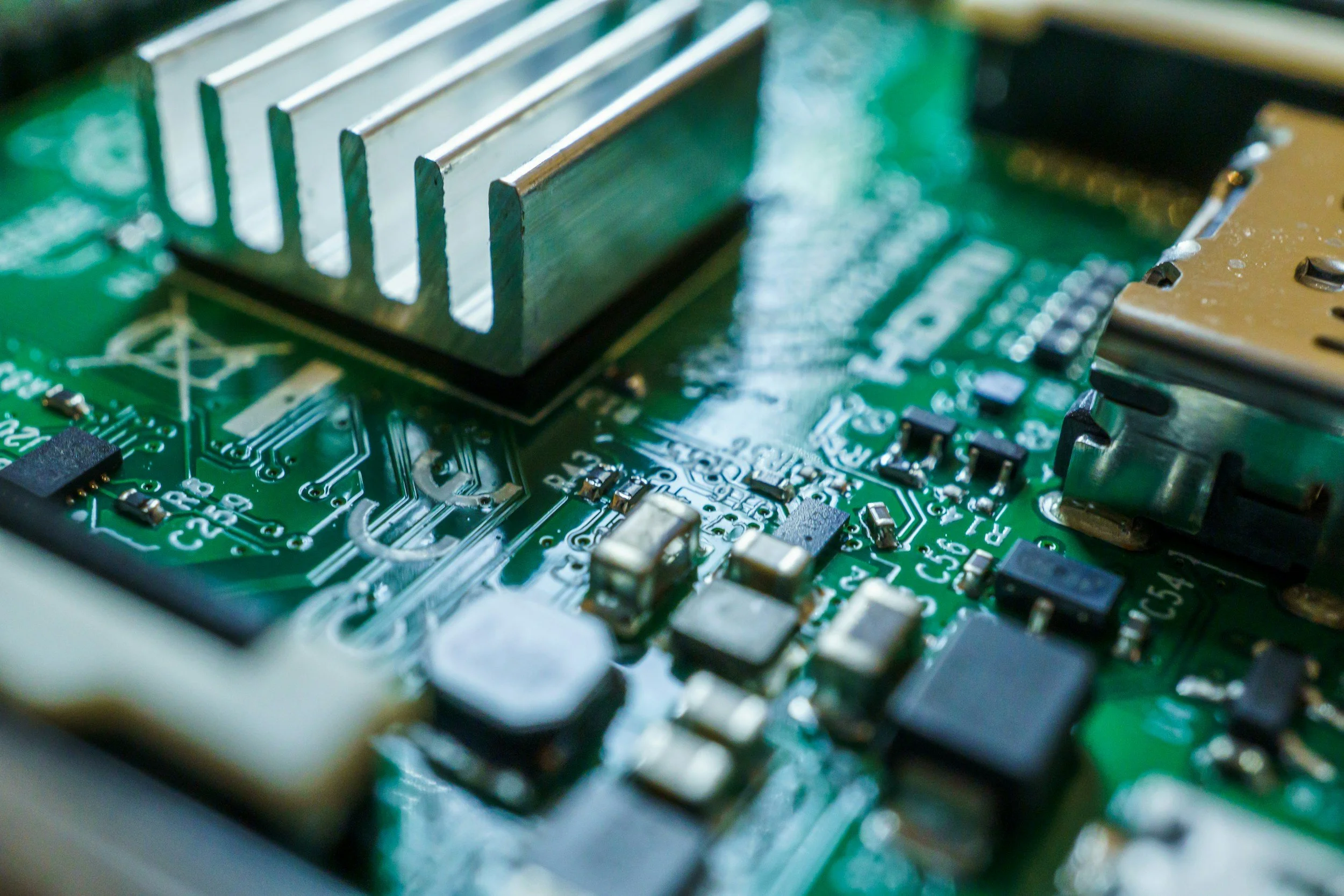 Business Electronics Recycling in Seattle and King County: What the Rules Say and What to Do