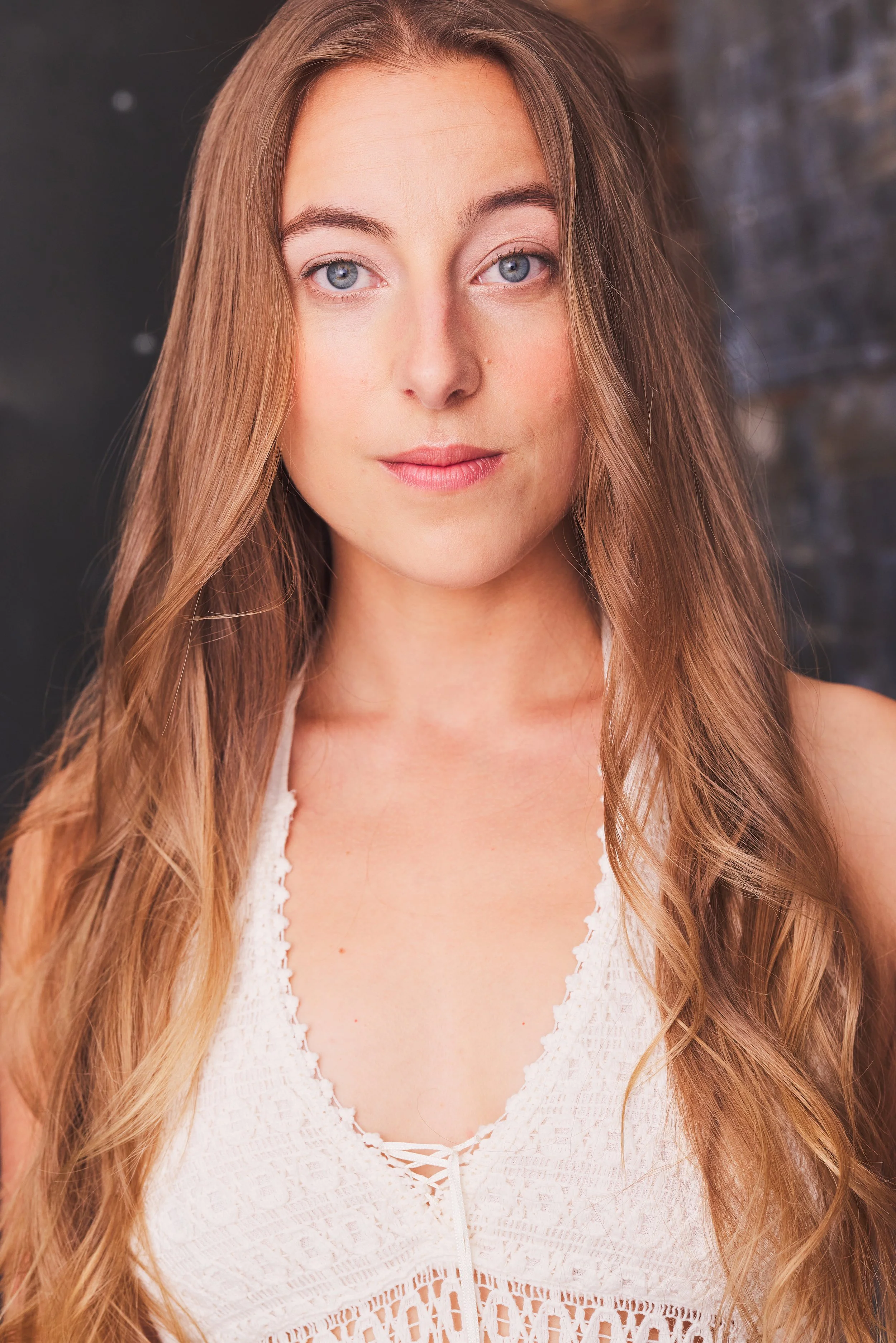Eliza Frakes Headshot.jpg