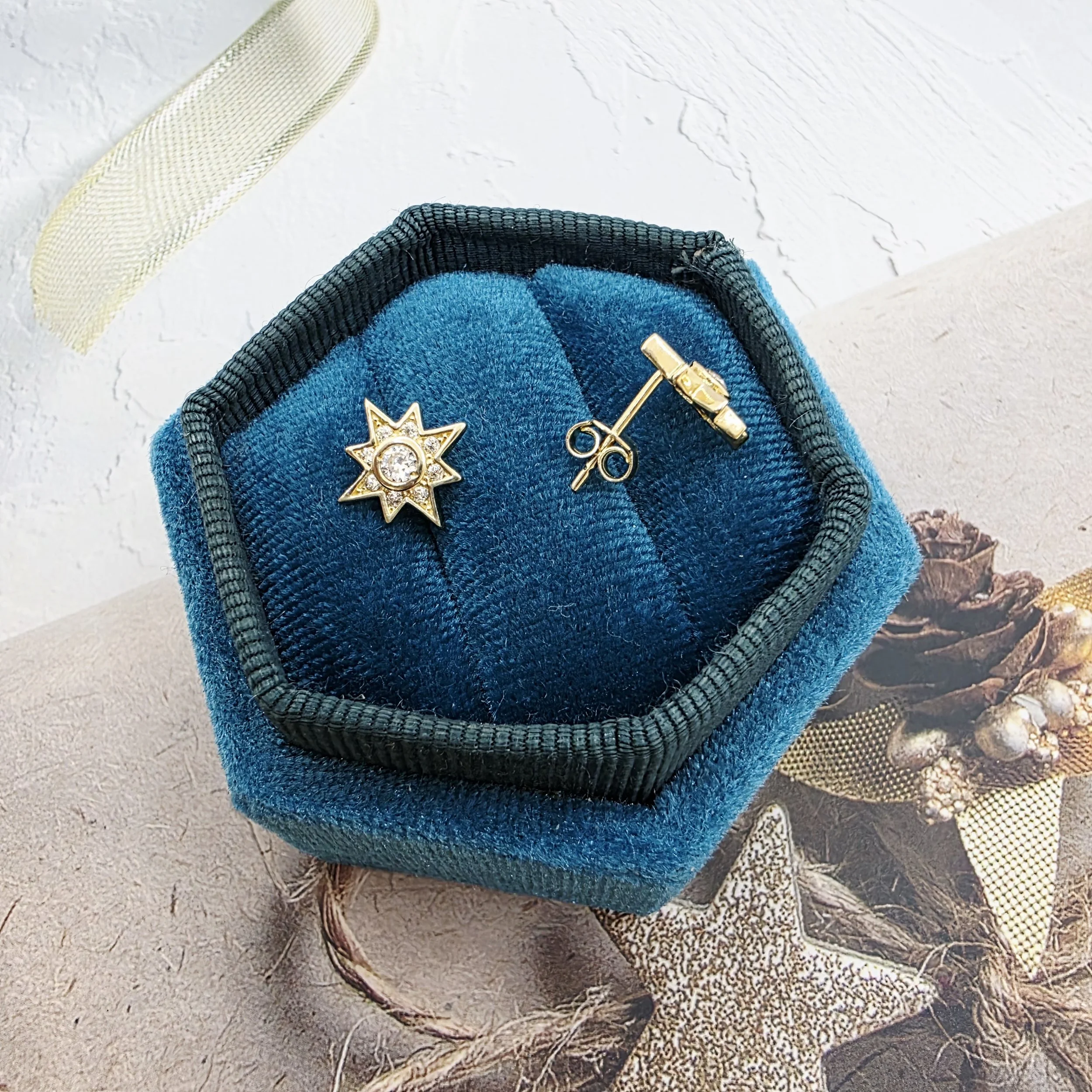 14k Gold Earrings/ Cercei Aur 14k CS256