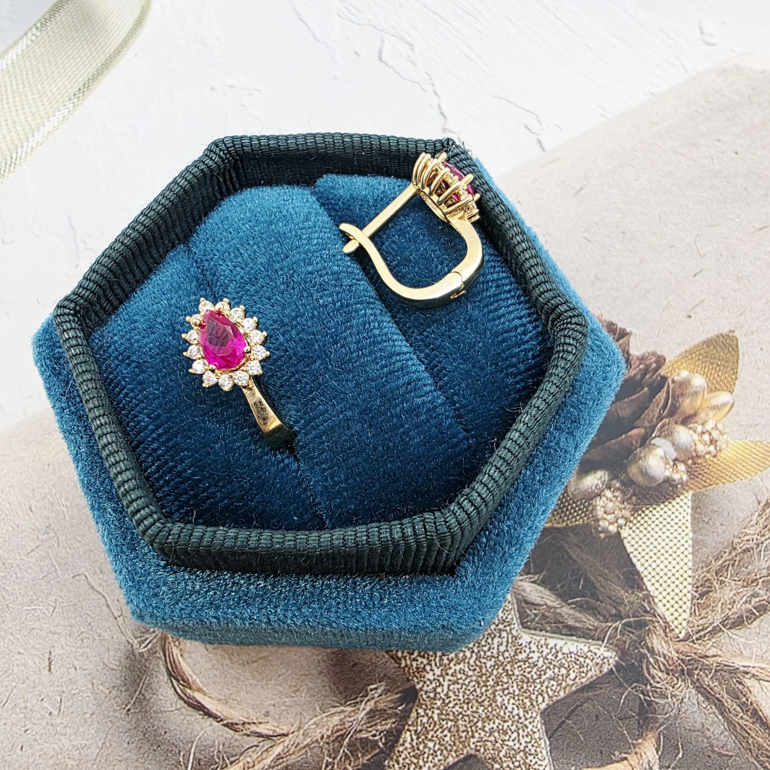 14k Gold Earrings/ Cercei Aur 14k C215