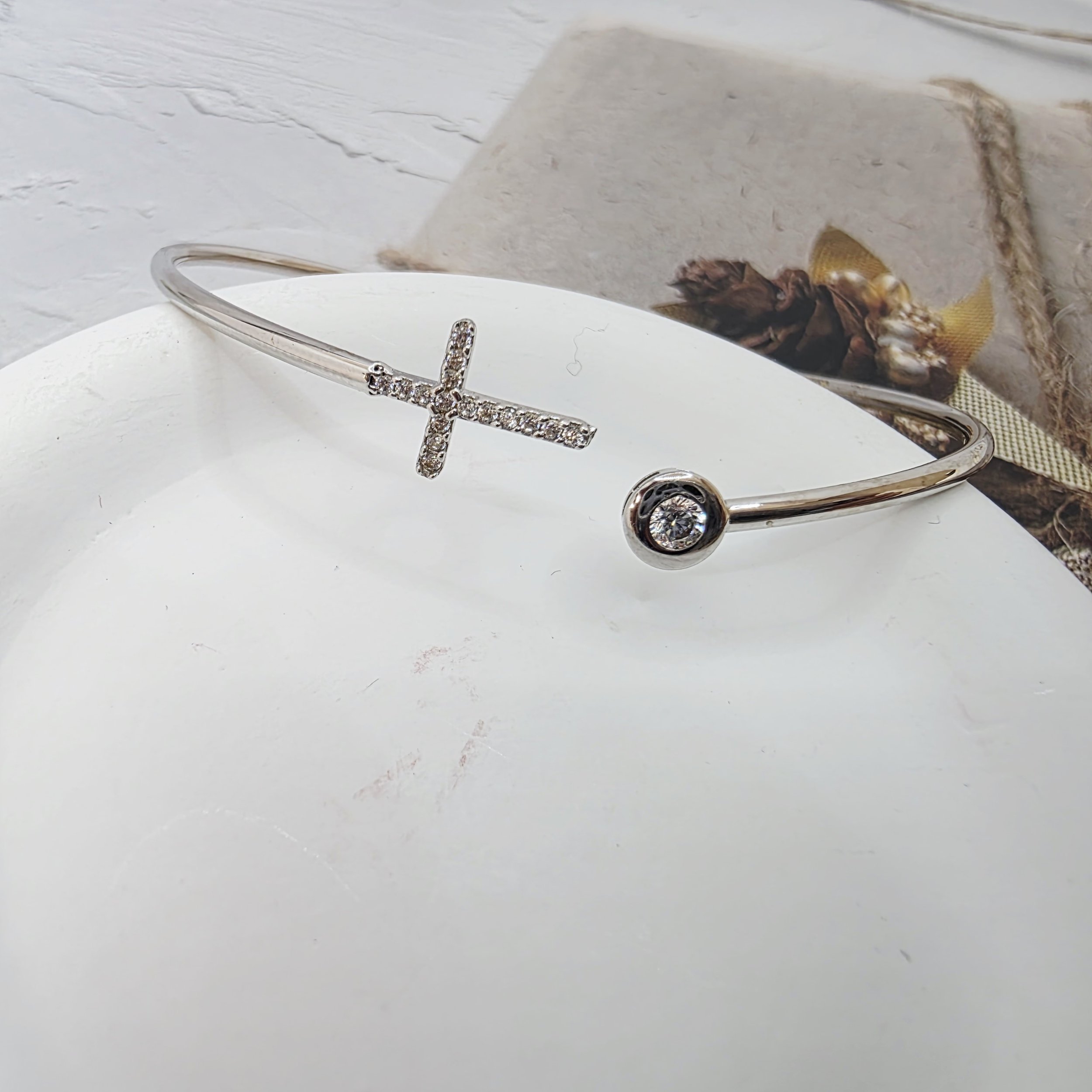 14K Gold Bangle/ Bratara Fixa Aur 14K BF62