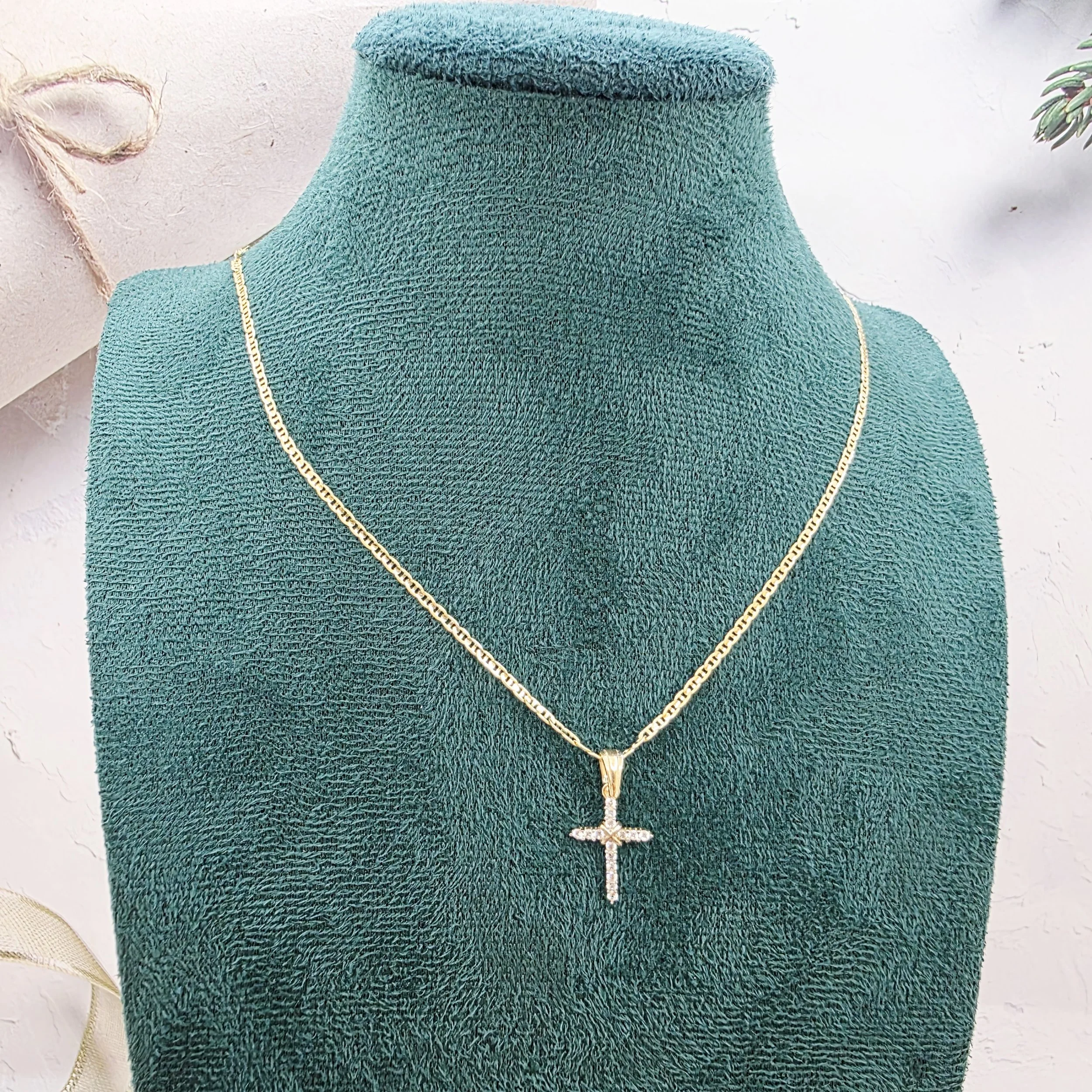 14K Gold Kid’s Necklace/ Lantisor aur 14K pentru copii C50