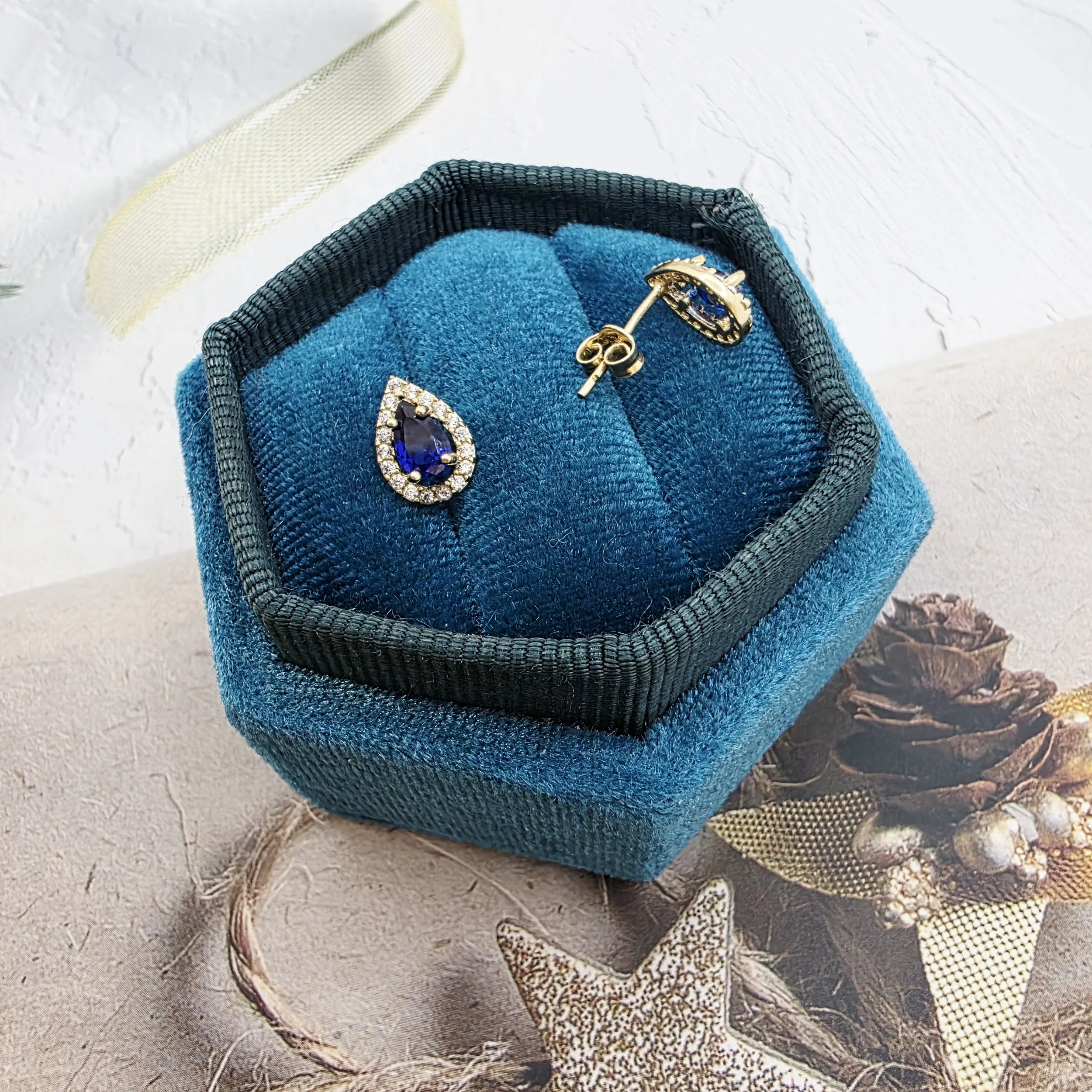 14k Gold Earrings/ Cercei Aur 14k CS252