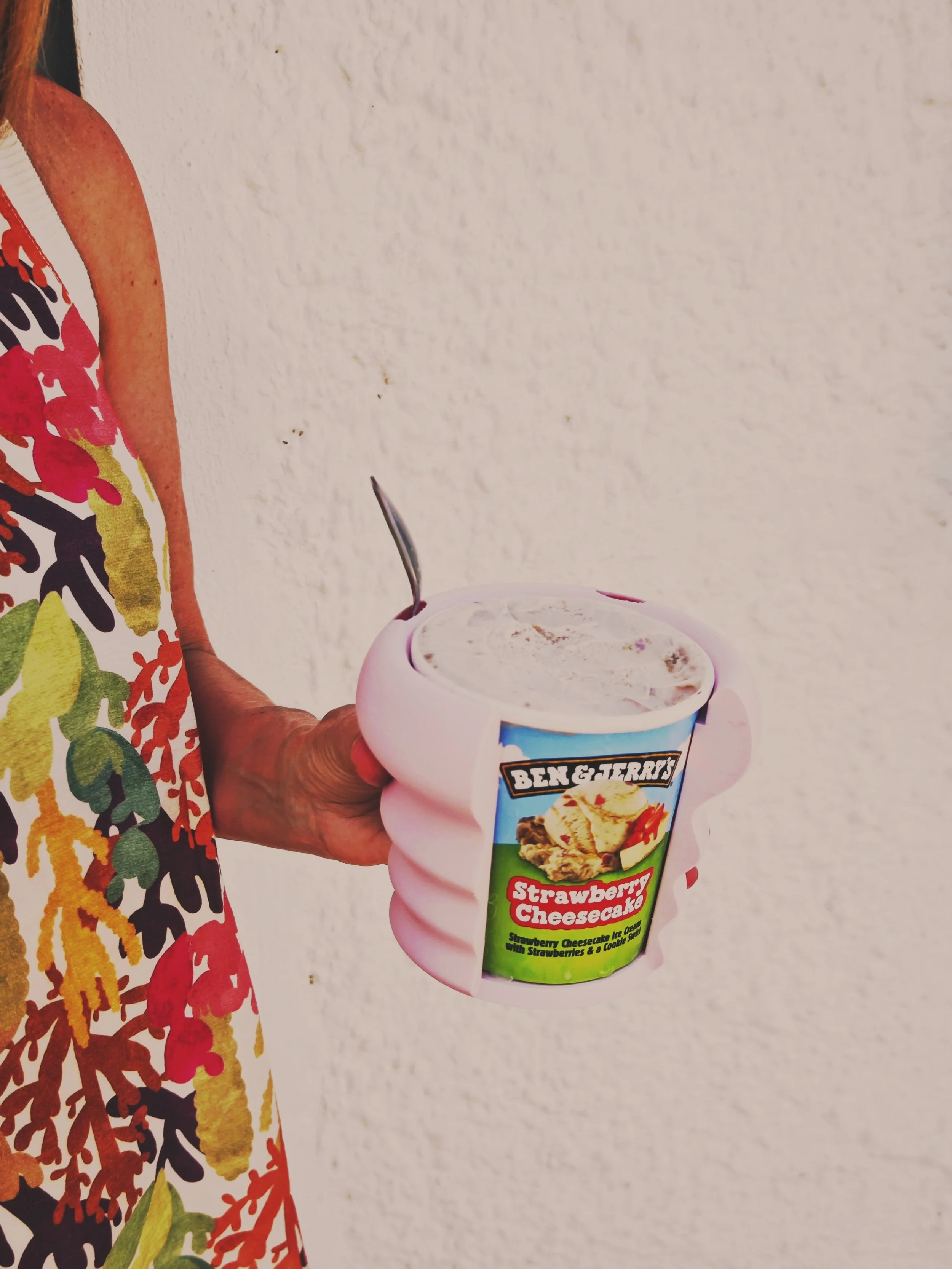 Grip & Chill Ice Cream Holder