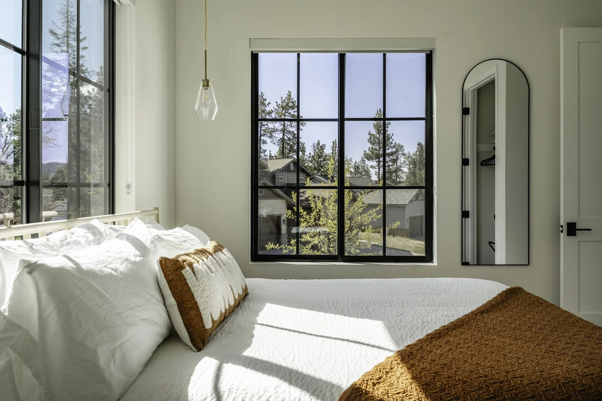 Modern Cabin - Big Bear, California