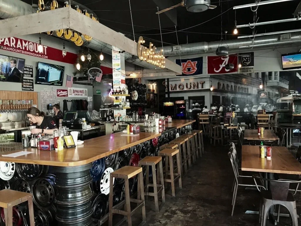 Barcade vs. Bar — What Makes the Difference