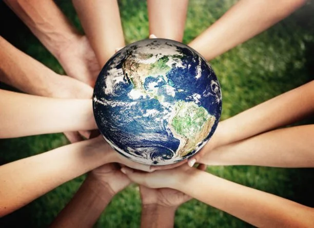 Zen and the Art of Saving the Planet NZ Alumni and Friends Dwelling Peacefully