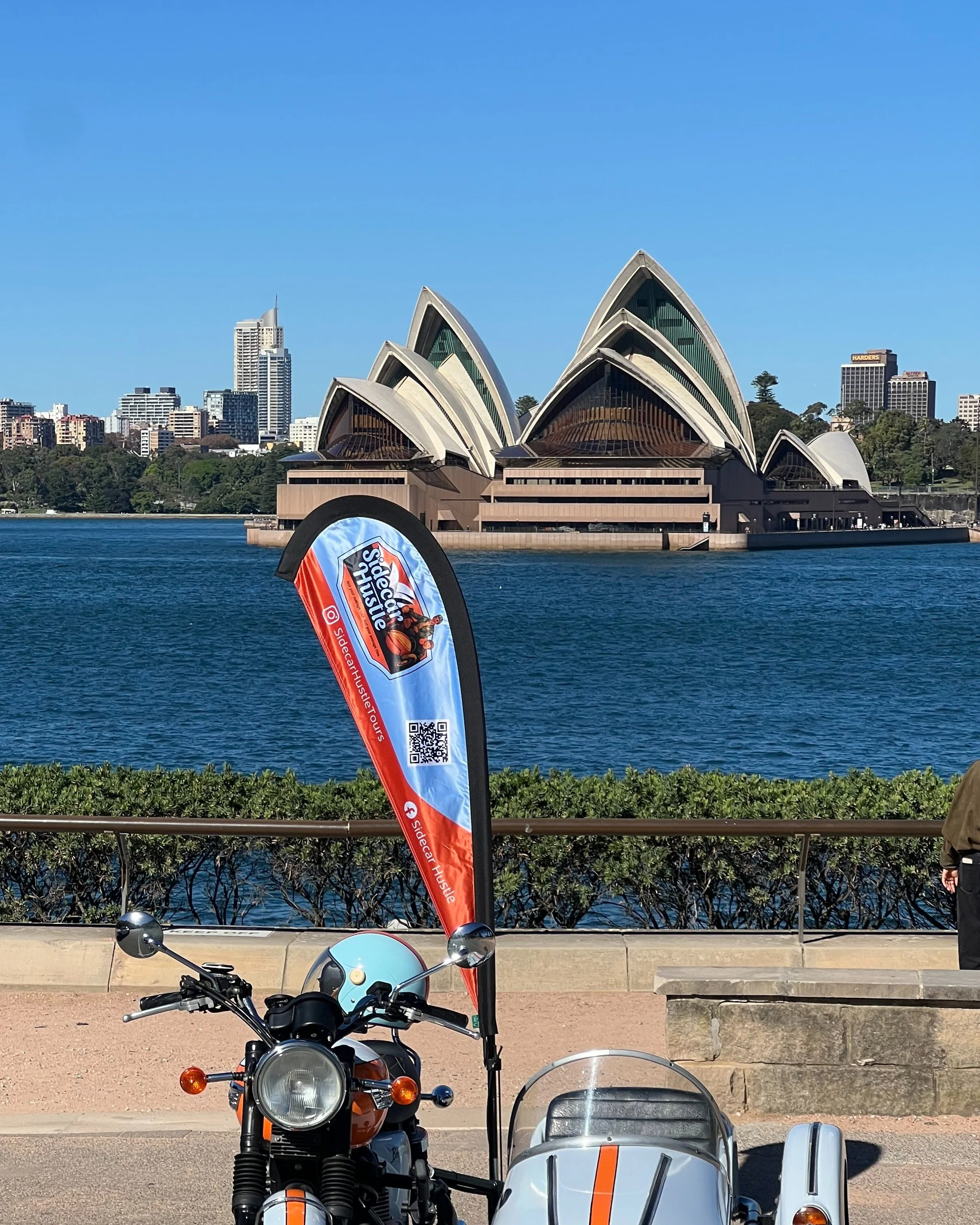 The Sydney Opera House is one of the defining images of Sydney, instantly recognisable around the world (a bit like a sidecar). Would you believe this prominent site with million-dollar views used to house &hellip; a tramshed?
#ExploreSydney #NotYour