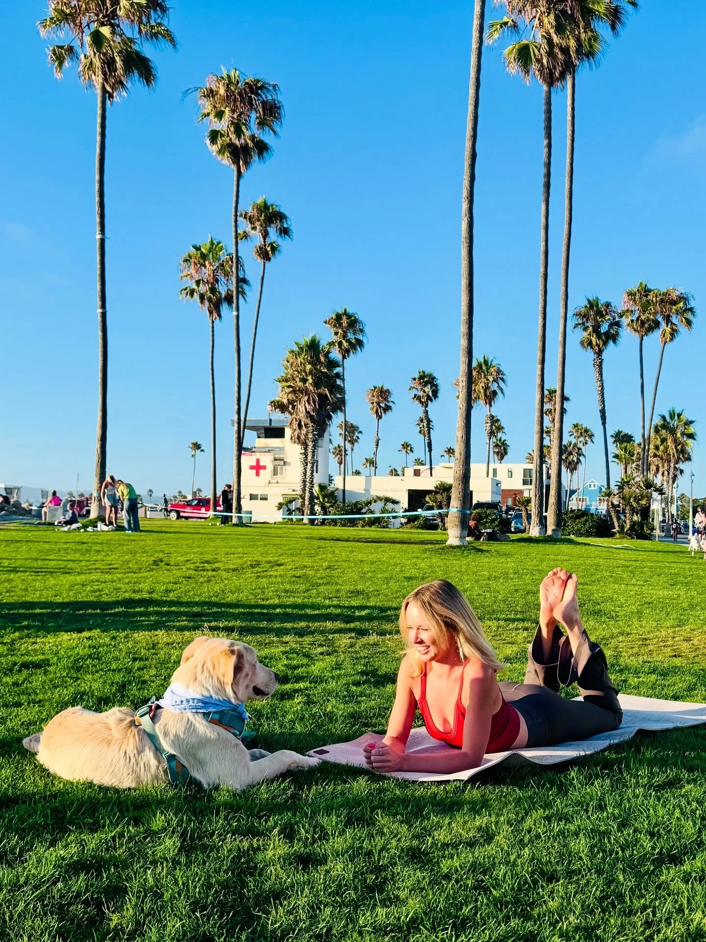 Yoga with dogs = healing energy and smiles 🥰
Styled by my favorite boutique @closetsignature in ocean beach - I’m so serious that you must shop here! The best clothes and amazingly affordable prices 💖
#sandiego #oceanbeach #dogsofsandiego #