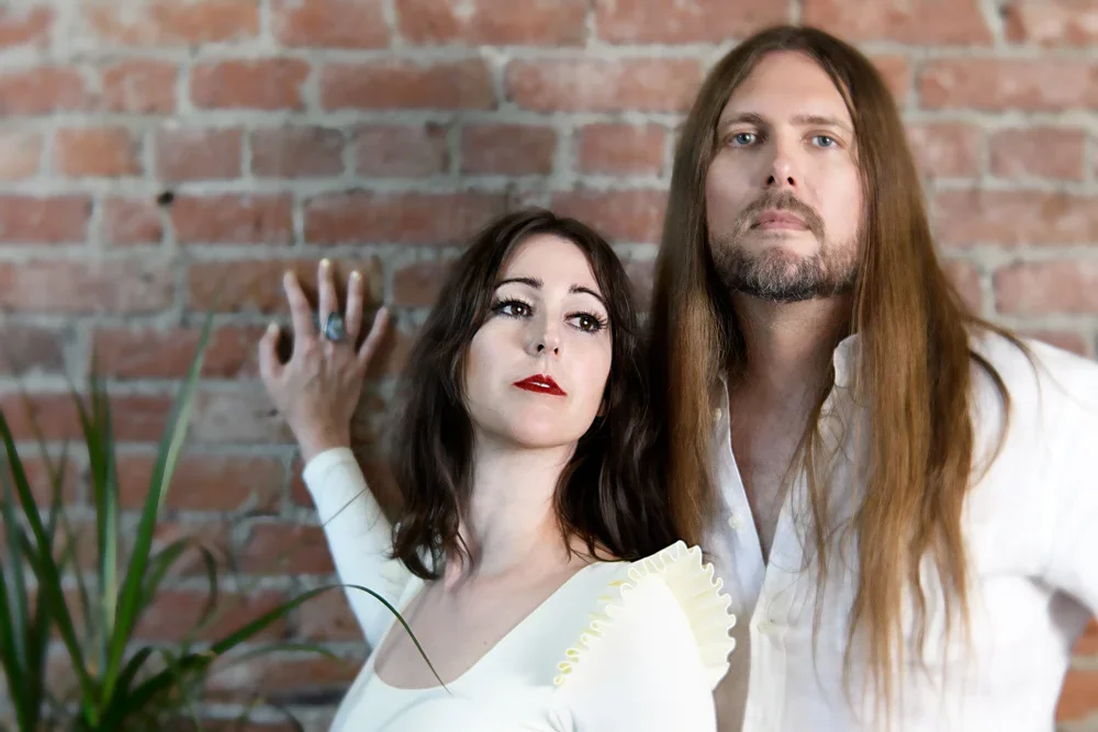 [International] Glass Heart String Choir: New Single/Video 'Wounds'