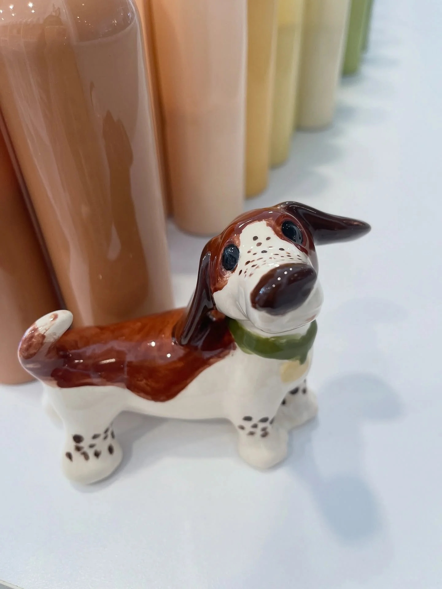 The sweetest story behind this piece 🥹
I asked her if she had a basset hound&hellip;
She said no, but her mom did and he passed away.

She painted this for her mom so she could always remember him 🤍

She came in with friends and still chose to make