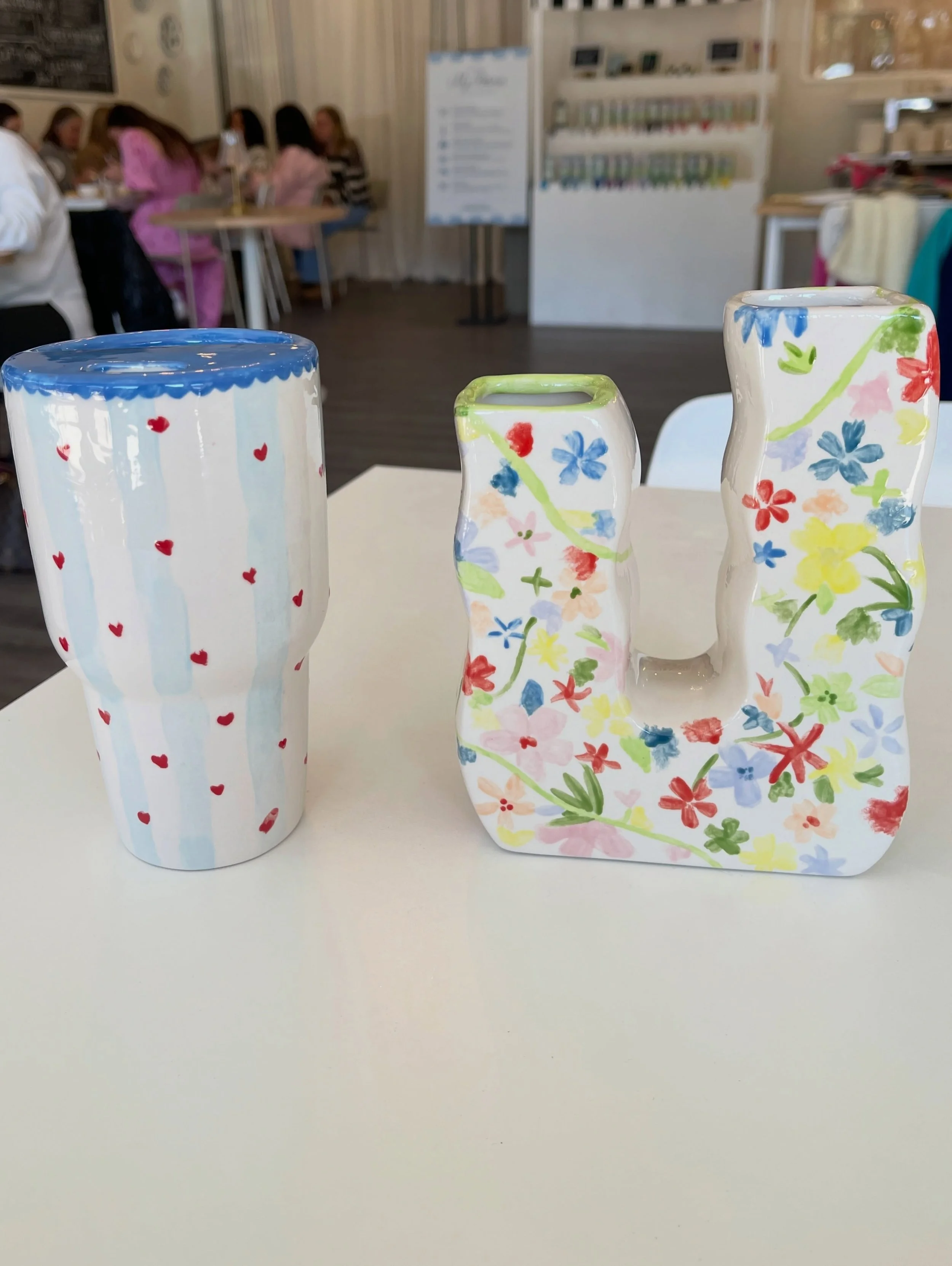 Run, don&rsquo;t walk! These tumblers are finally back in stock, and we got more of these sweet little vases too 🌸💐 

#potterypainting 

Fun things to do in Austin