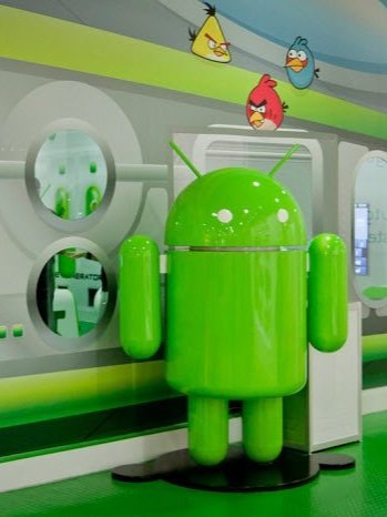 Androidland-1-700px.jpg