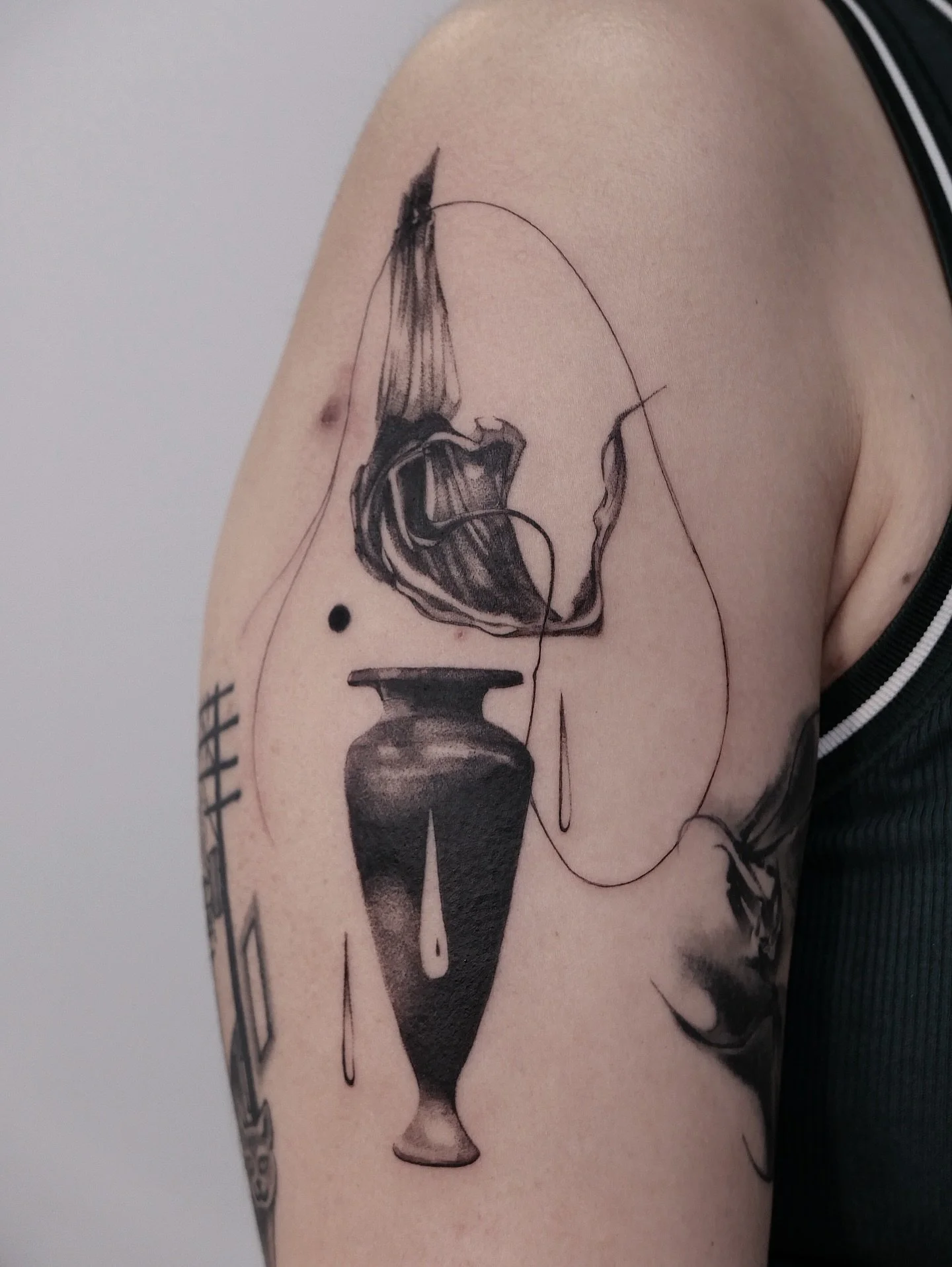 BOOKING NOW

San Francisco CA / 4-16 May @sashatattooingessential 
Dallas TX / 18-21 May
San Diego CA / 23-27 May @fleurnoiretattoo.sandiego

Denver CO / 8-10 June
Seattle WA / 12-16 June 

Boston MA / 8-11 July
Portland OR / 14-17 July

More availab