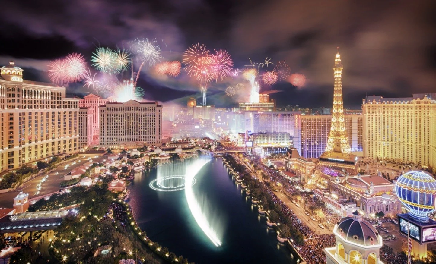 December 2025 in Las Vegas — The Ultimate Vacation Guide
