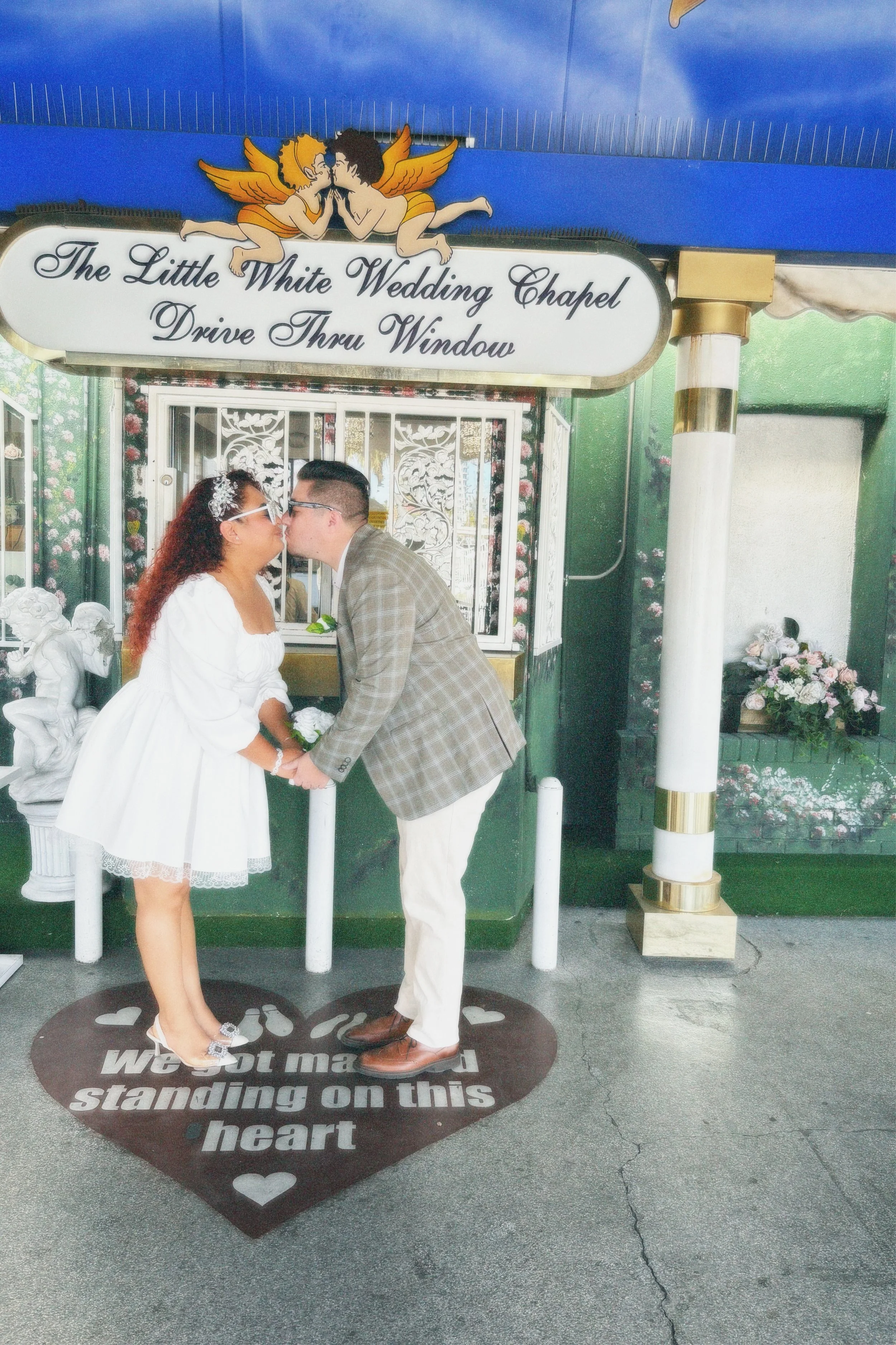Eloping at A Little White Wedding Chapel on 35mm Film &amp; Super 8