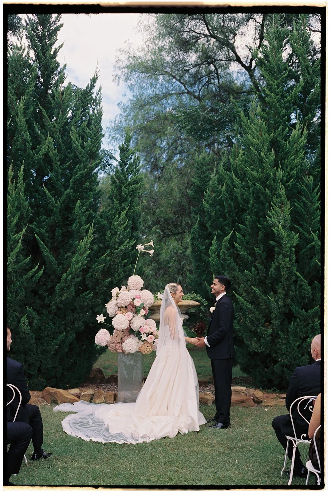 LaurenAnnePhotography-PrintResolution-Laine-Keanu-Redleaf-Film-1192.jpg