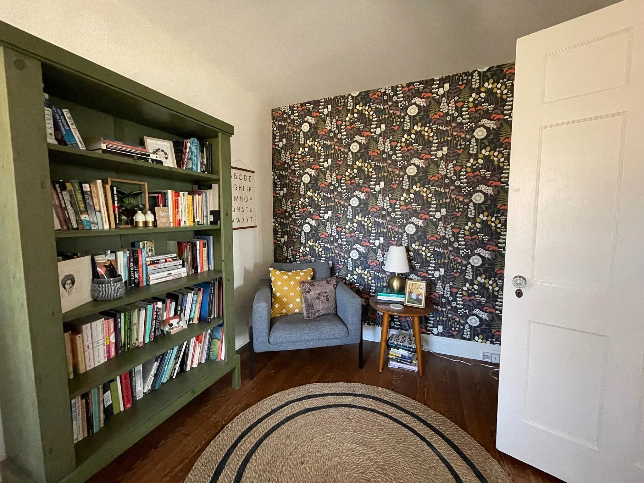 Fountain City Knoxville Wallpaper Installation
