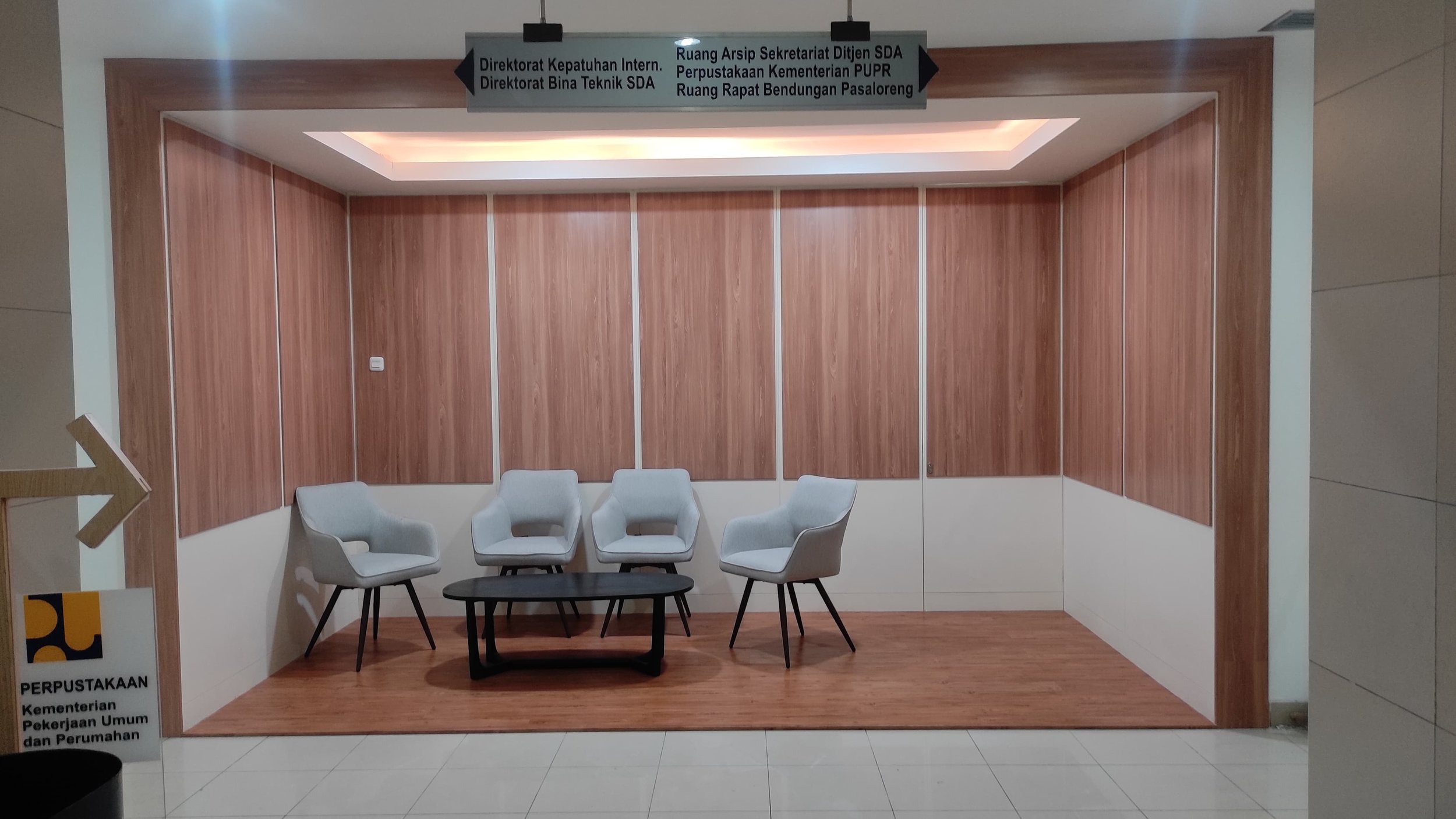 Ruang Tunggu - PUSAIR