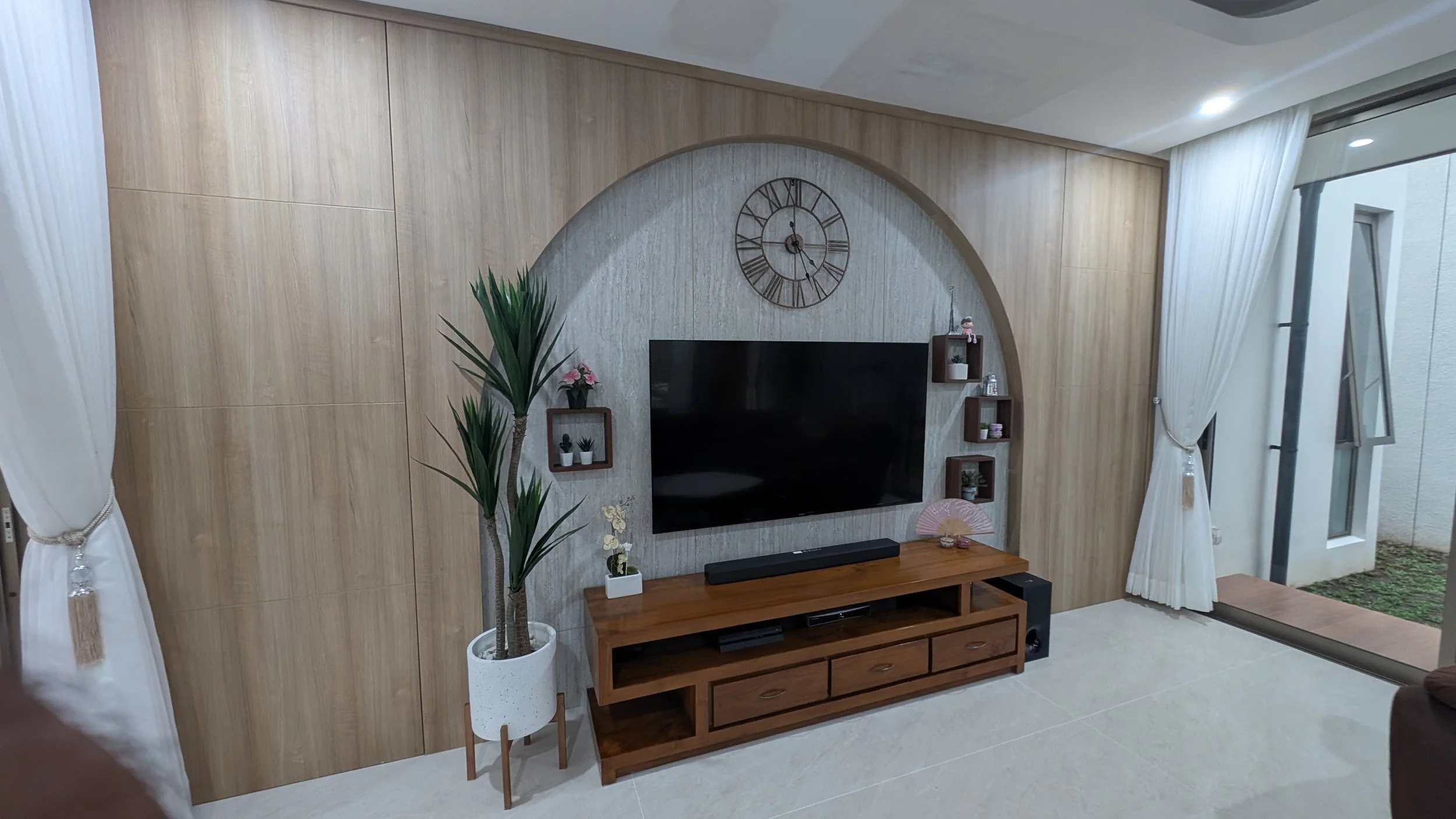 Backdrop - Rumah Pribadi