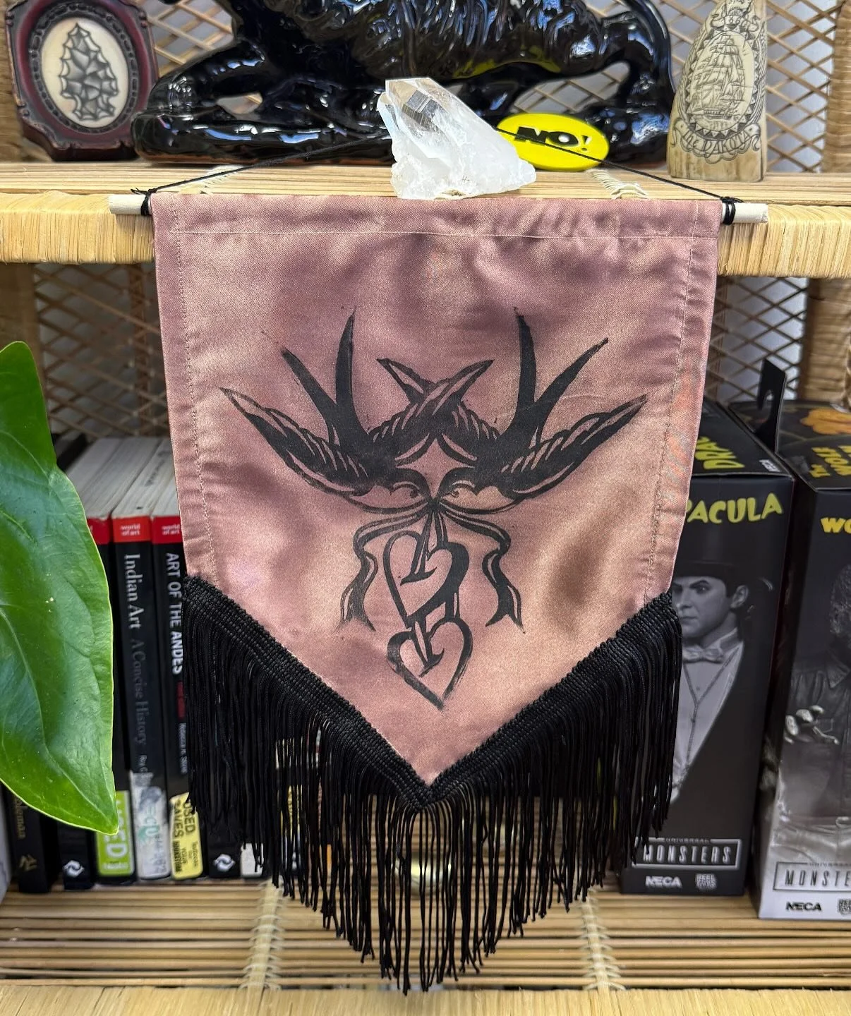 I was hoping to have a few more of these lovebird tapestries ready by Valentine&rsquo;s Day, but I only managed to finish three! There are two satin lovebirds and one linen lovebird up for grabs! $40 each, dm me if you want one 🥰