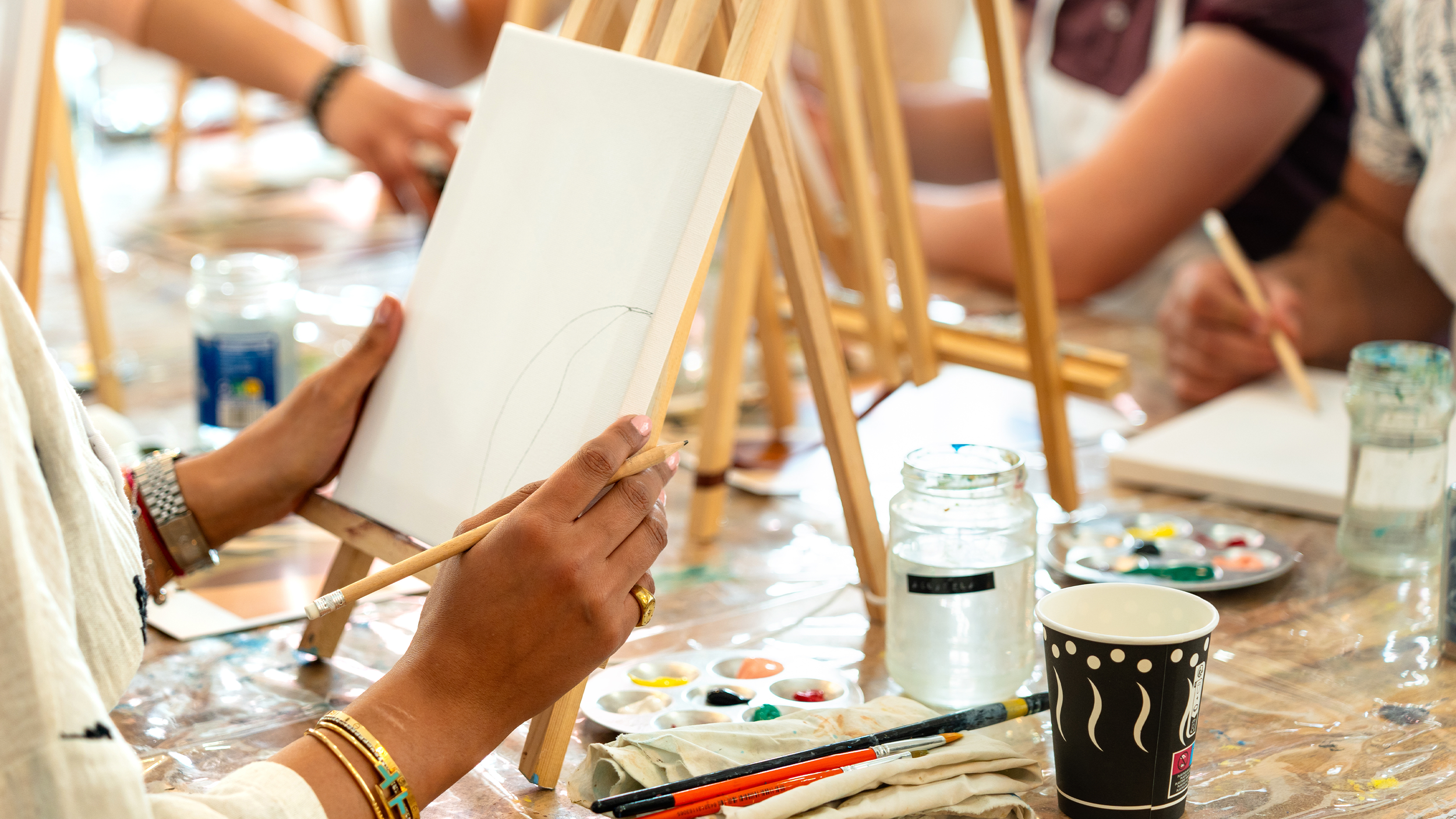 Encourages creative self-expression through art