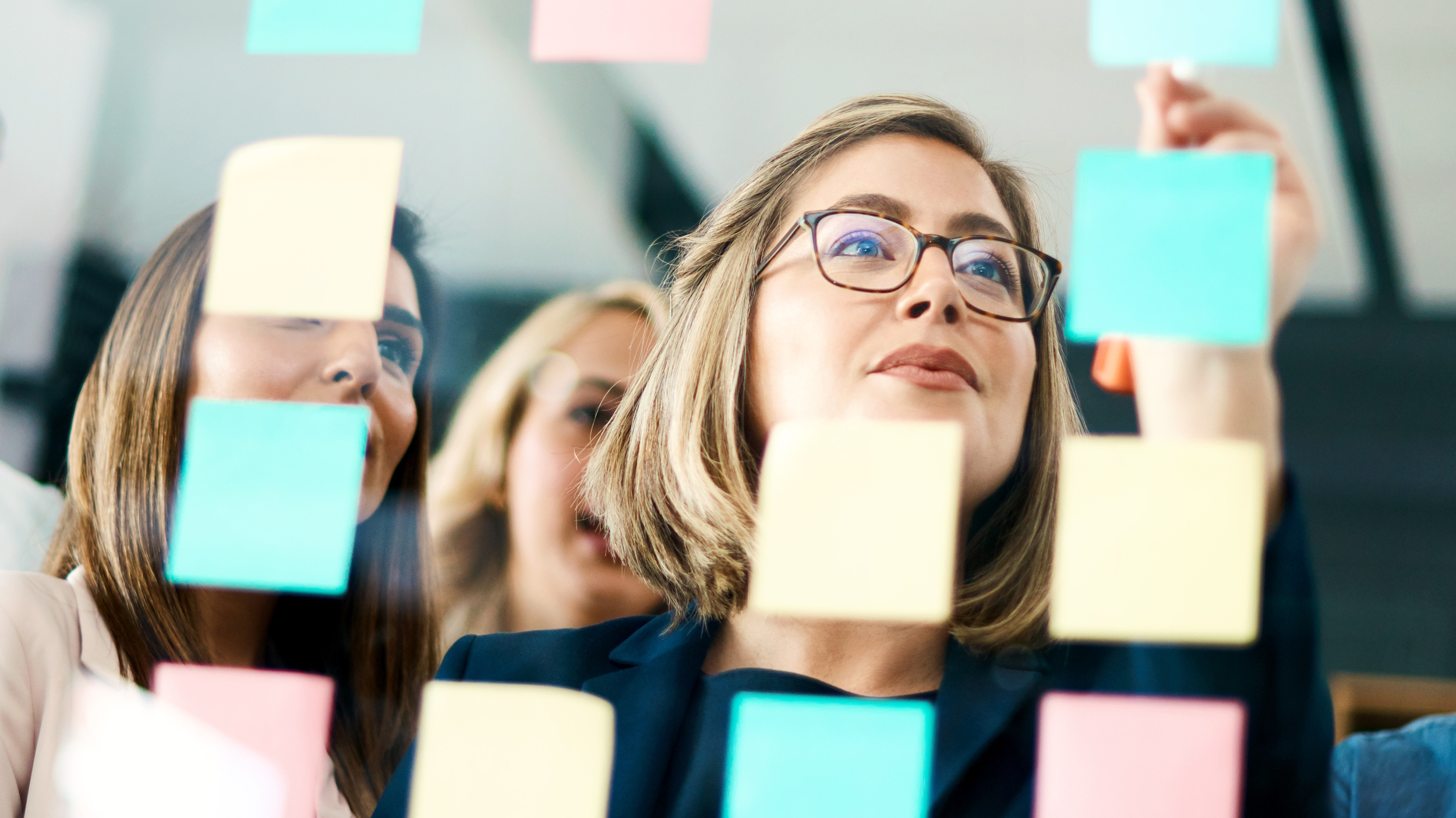 Inspire and empower women collaborate and achieve their professional goals