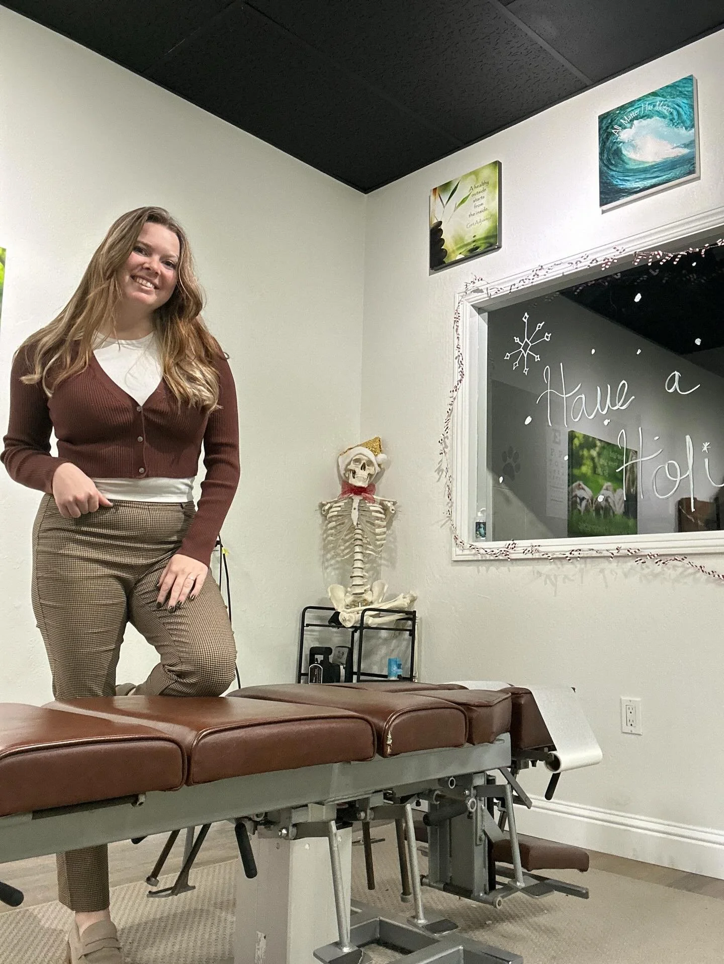 Hope everyone had a wonderful holiday season! Wishing you health, happiness, and alignment in the New Year ✨
- Folsom Chiropractic