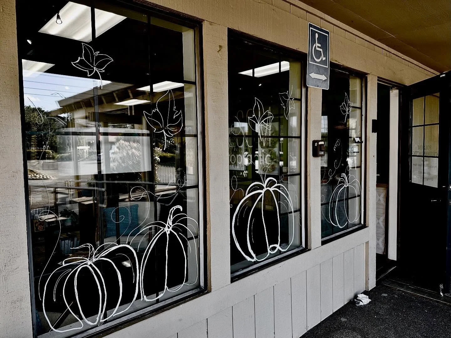 🍂 Fall vibes are in full swing at our office! From cozy decor to rejuvenating adjustments, we&rsquo;re here to help you feel your best this season. Come in for some autumn-inspired wellness and leave feeling refreshed and aligned! 🧡 #FallIntoWellne