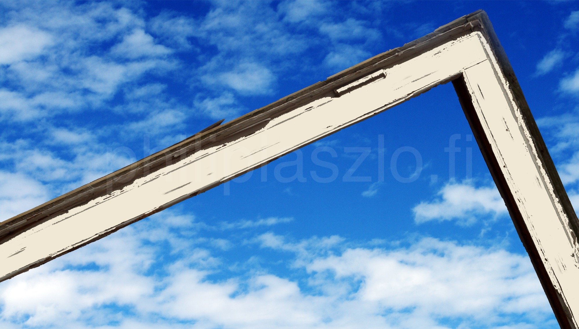 Small piece of the sky-BOR-2000px.jpg