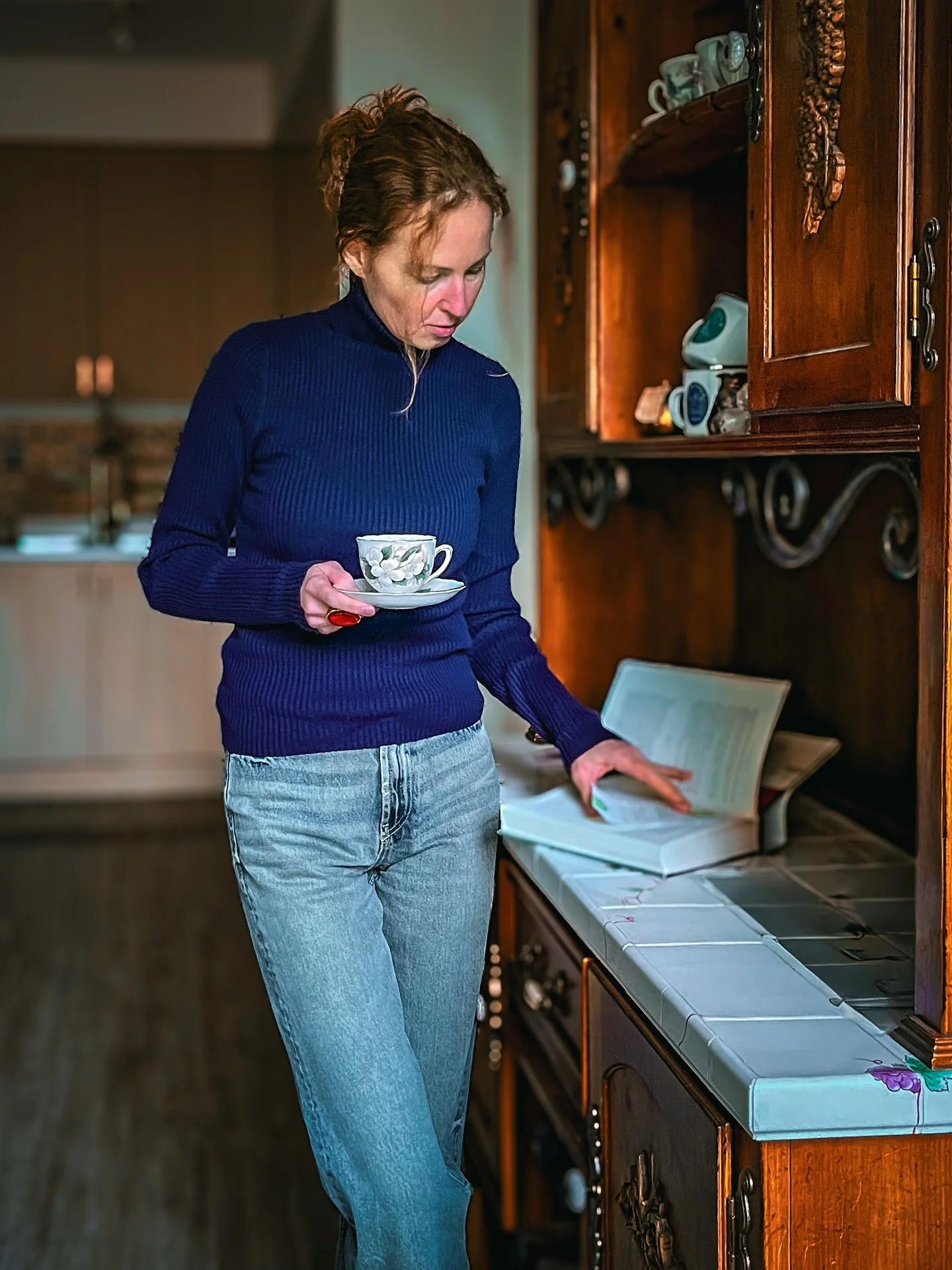 Starting a new book: &ldquo;Code Name H&eacute;l&egrave;ne.&rdquo; 
&hellip; And two more phone photos proving your visuals don&rsquo;t need a photoshoot to sell your work.

__________
If social media is your ONLY marketing platform, pretending it &l