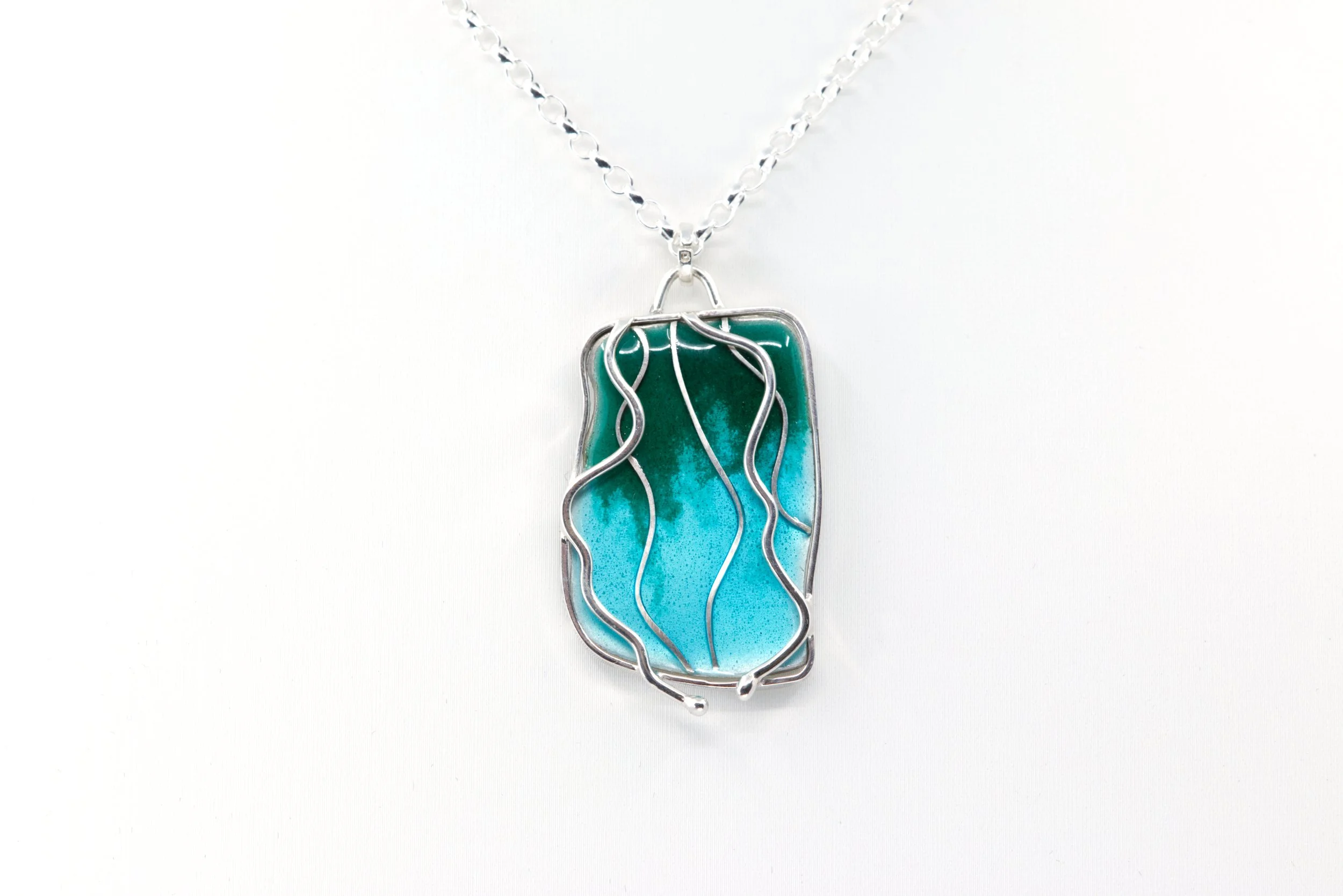 Seaweed flow pendant