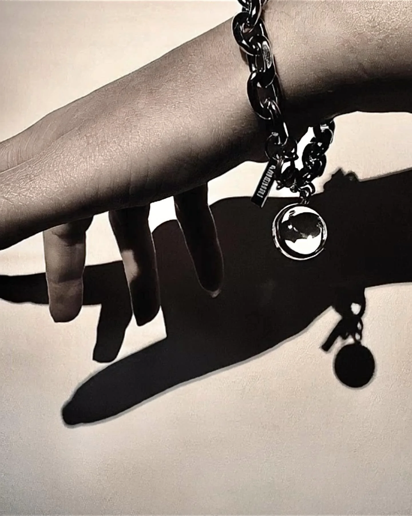 Carry their memory with you, always. 🤍

Our Drift Orb Bracelet is a beautiful, modern way to keep your loved one close. Each delicate glass orb lovingly encapsulates ashes, hair, fabric, or even fur from a cherished animal companion &mdash; creating