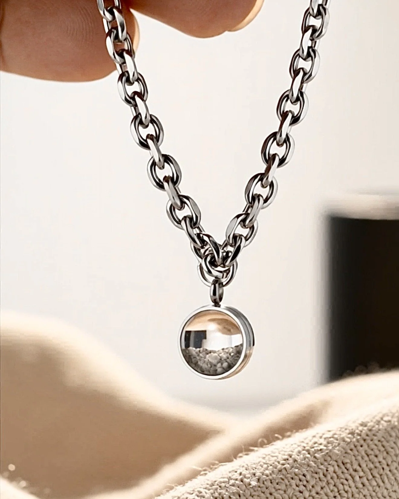 AMEMRI Drift Glass Orb Ashes Pendant Necklace - Silver