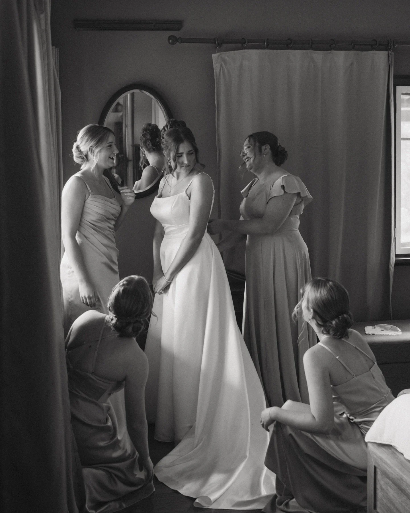 Sweet getting ready moments &amp; a first look amongst the blooming wisteria ~